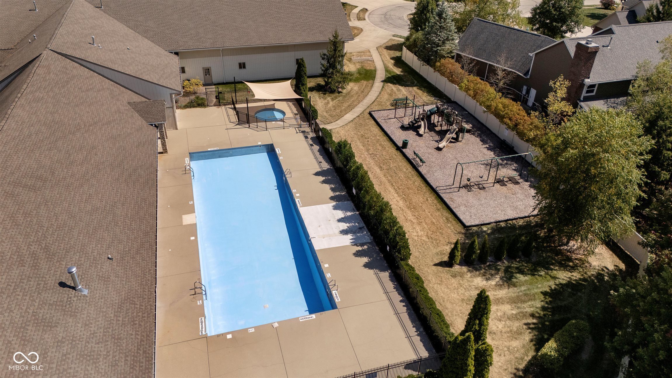 4827 Woods Edge Drive