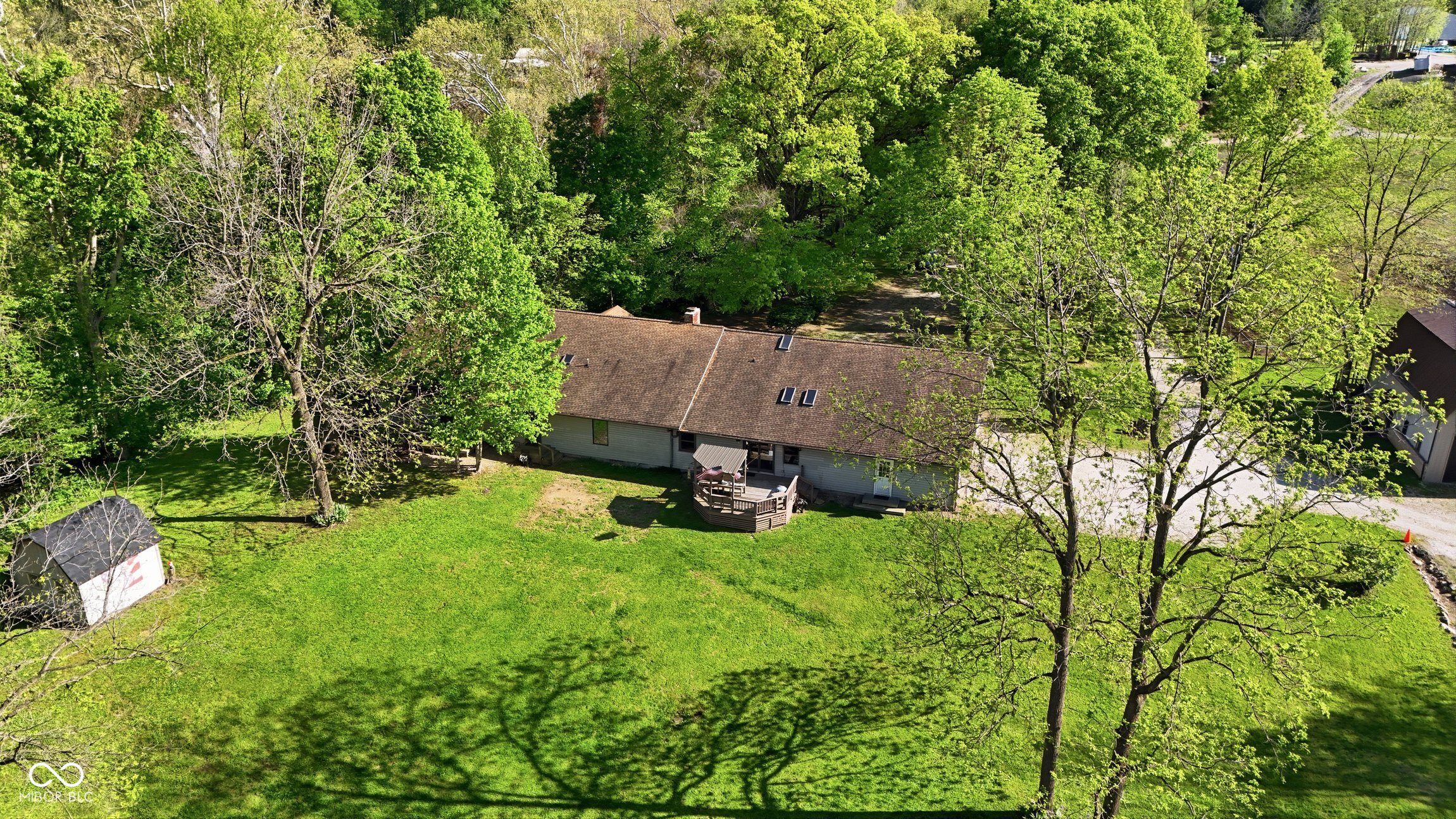 2594 E Traction Road