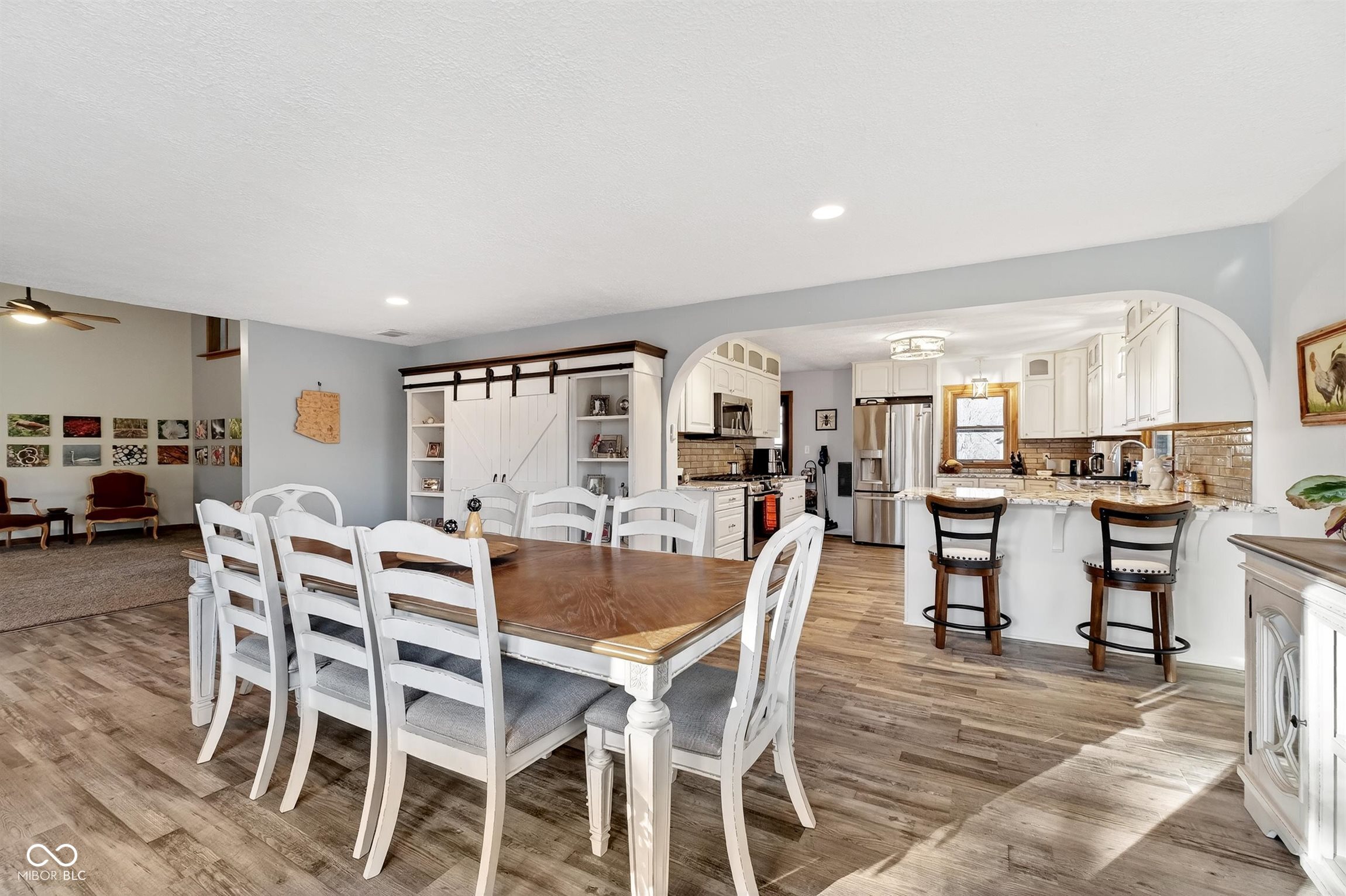 2594 E Traction Road