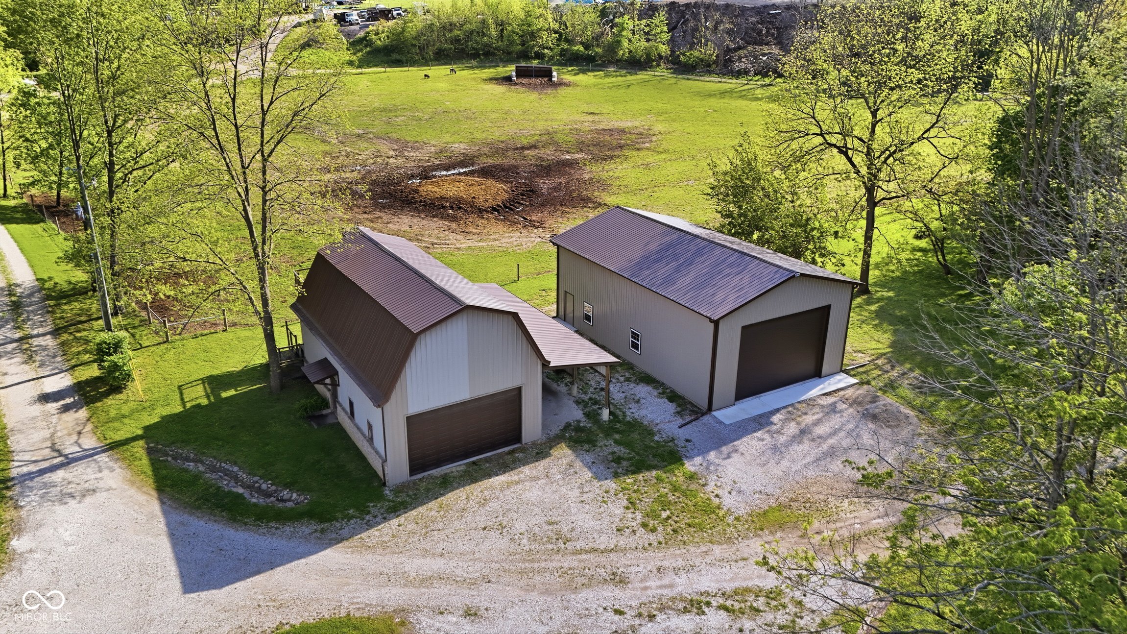 2594 E Traction Road