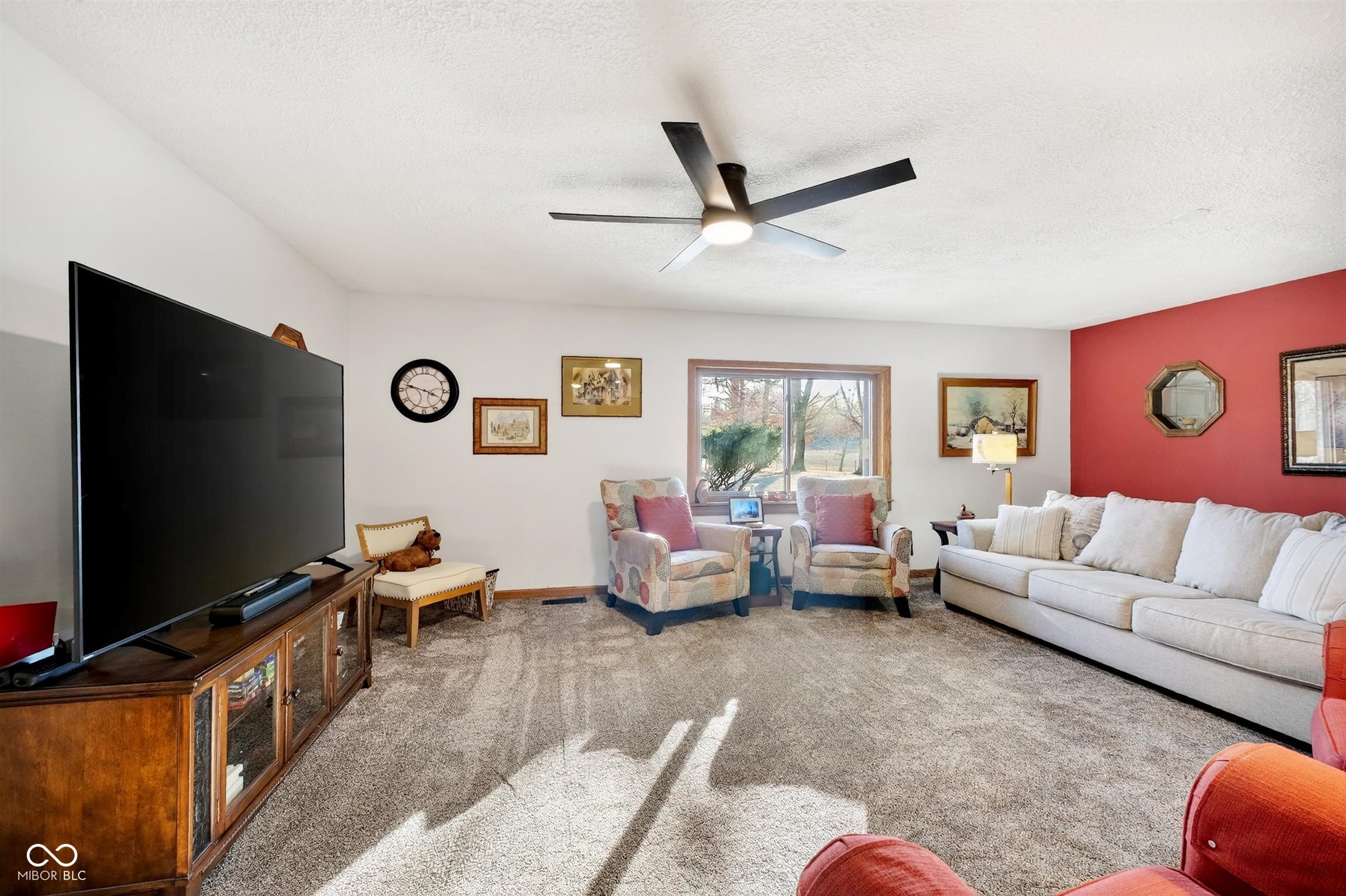 2594 E Traction Road