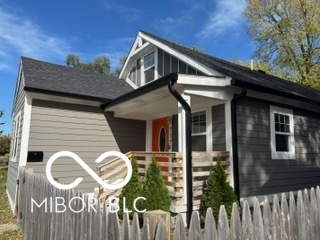 737 N Pershing Avenue