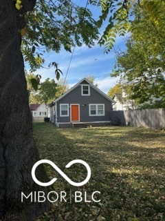 737 N Pershing Avenue