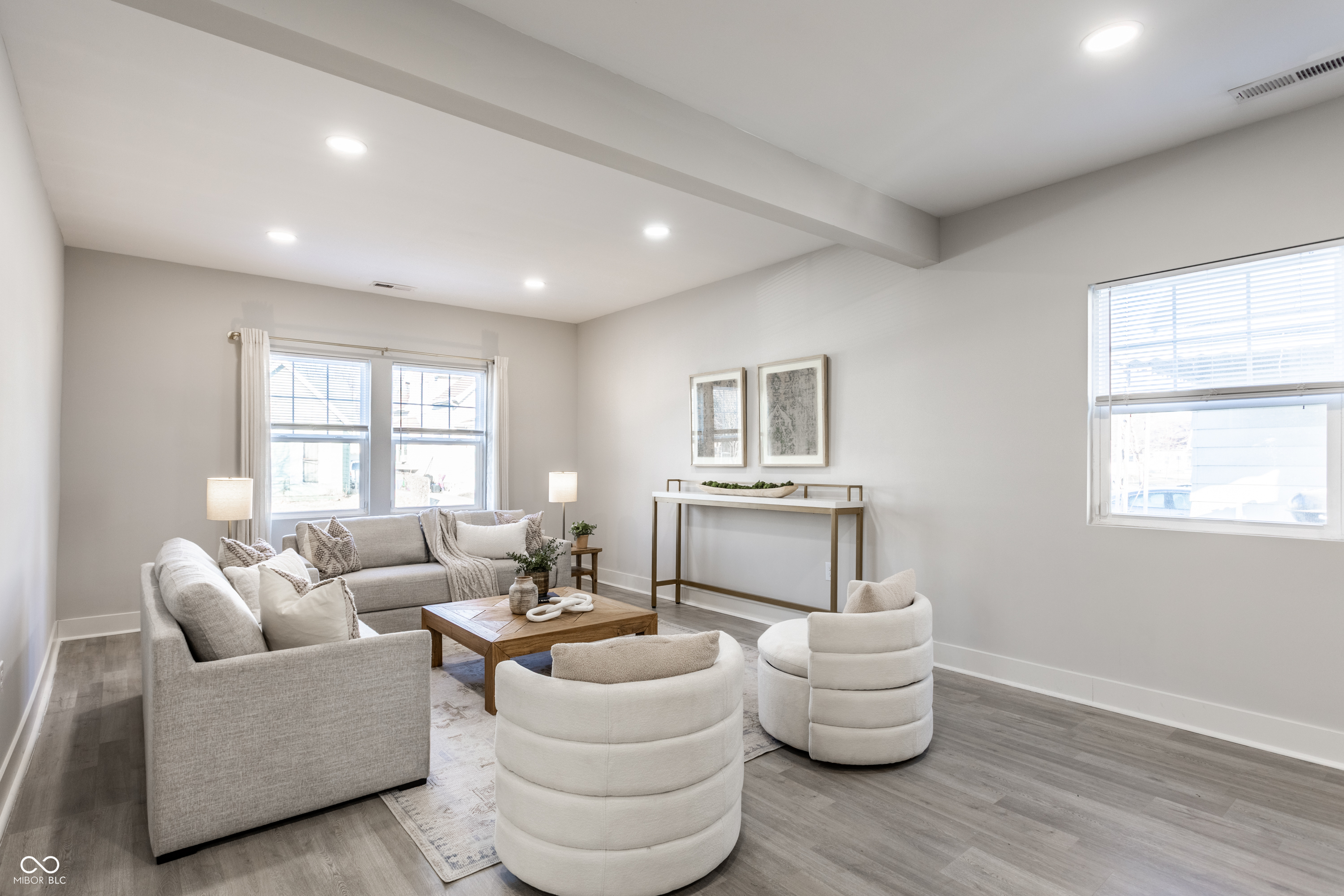 737 N Pershing Avenue