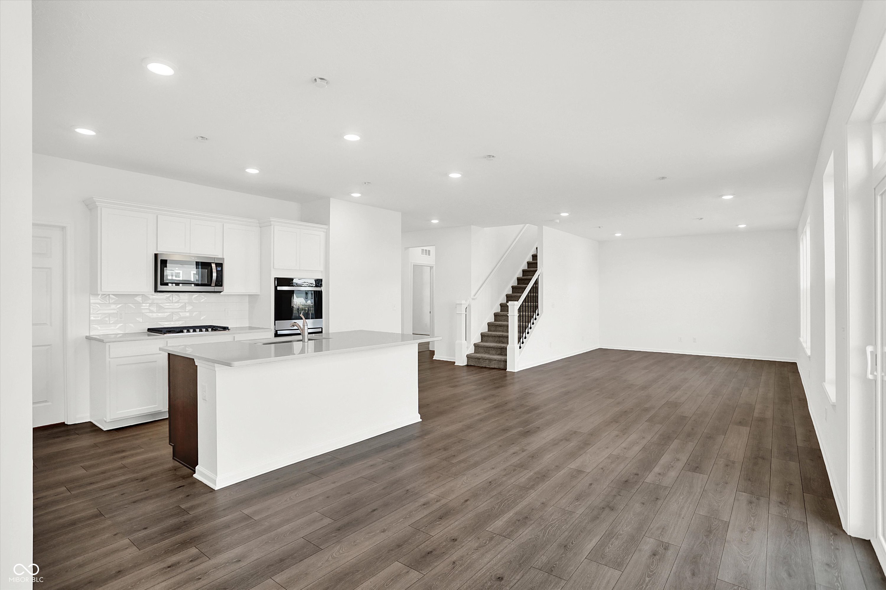 5740 Cloister Lane