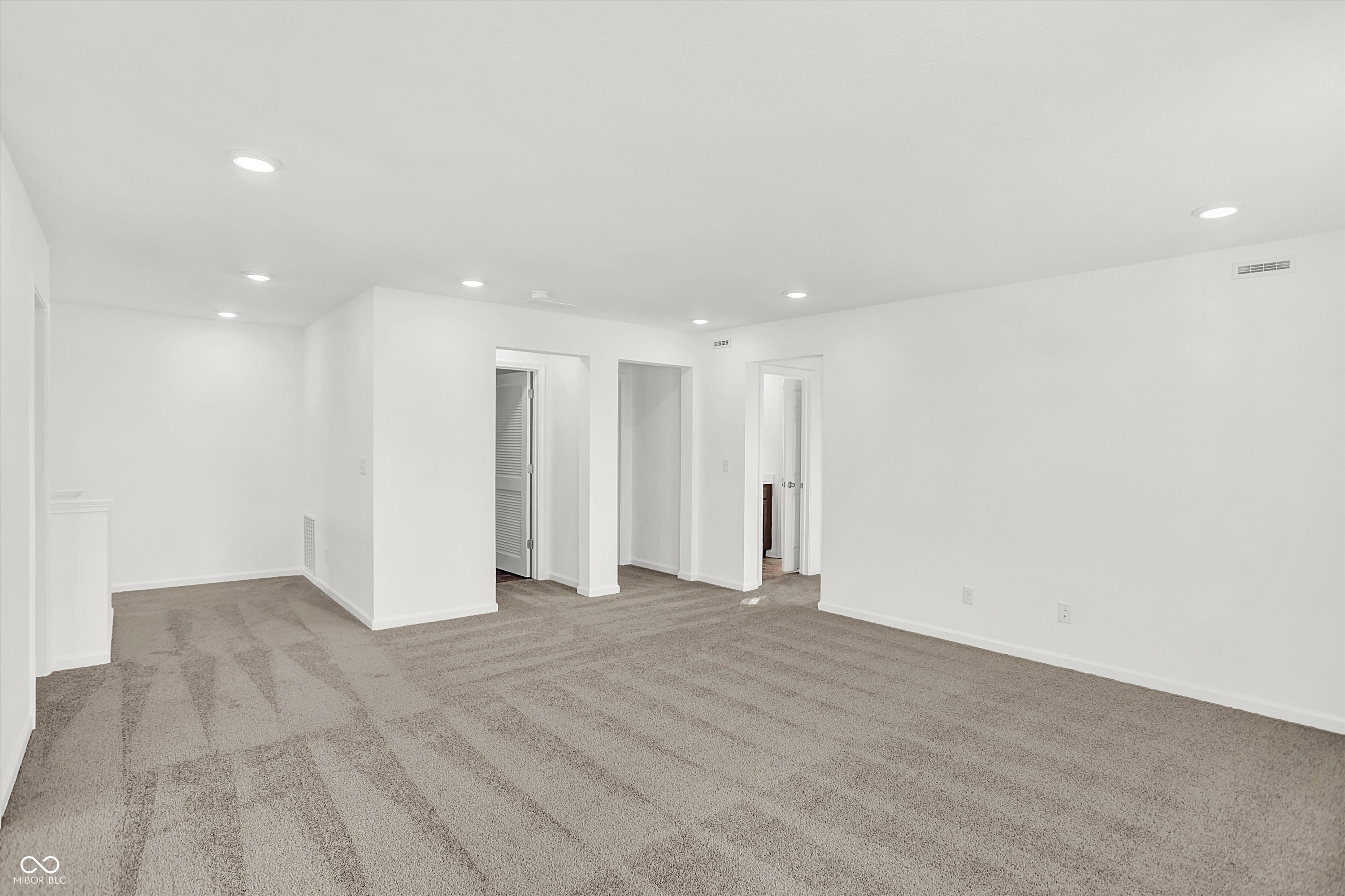 5740 Cloister Lane