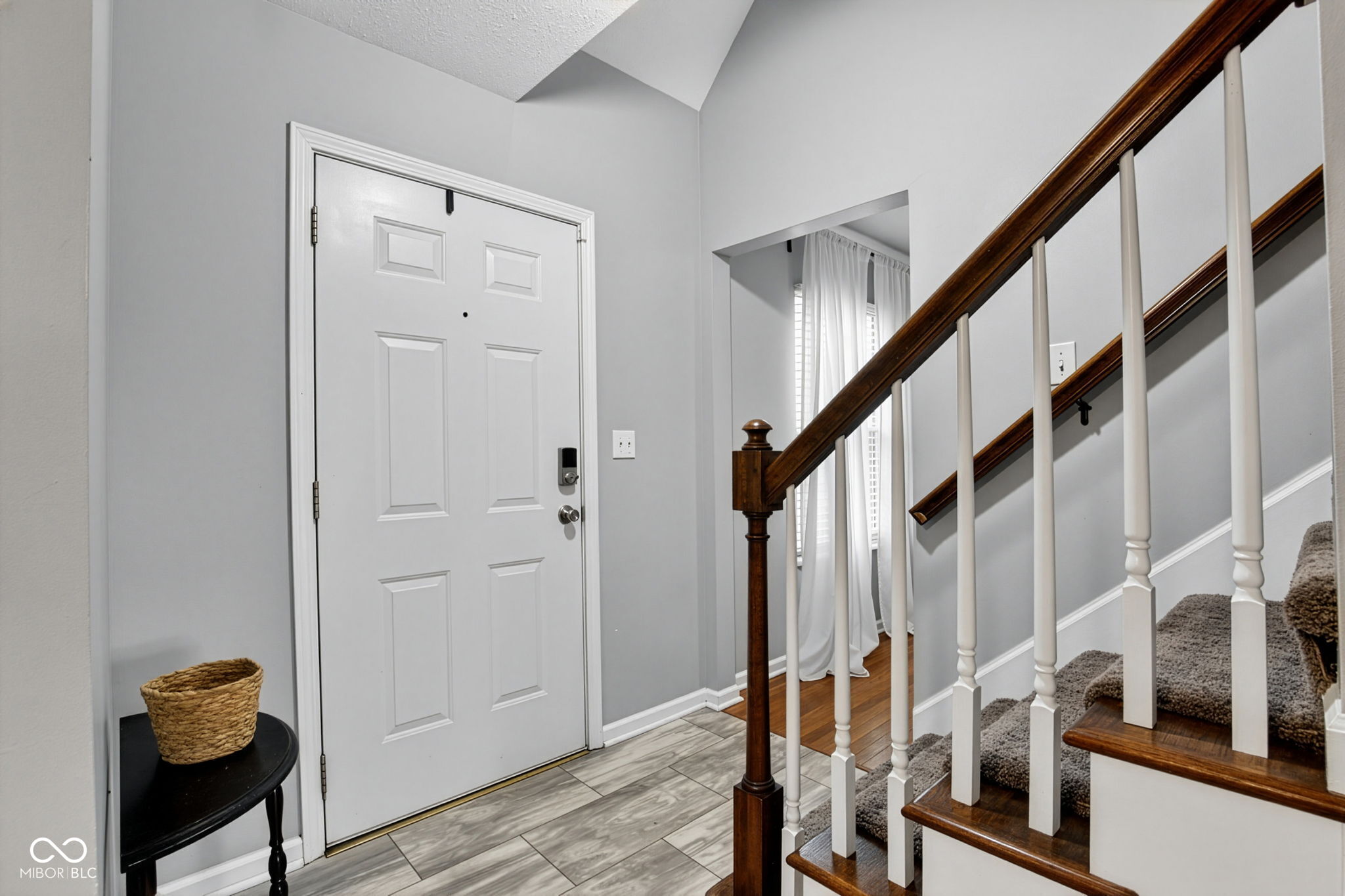 6177 Buttonwood Drive