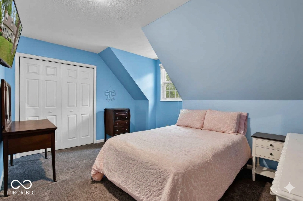 6177 Buttonwood Drive