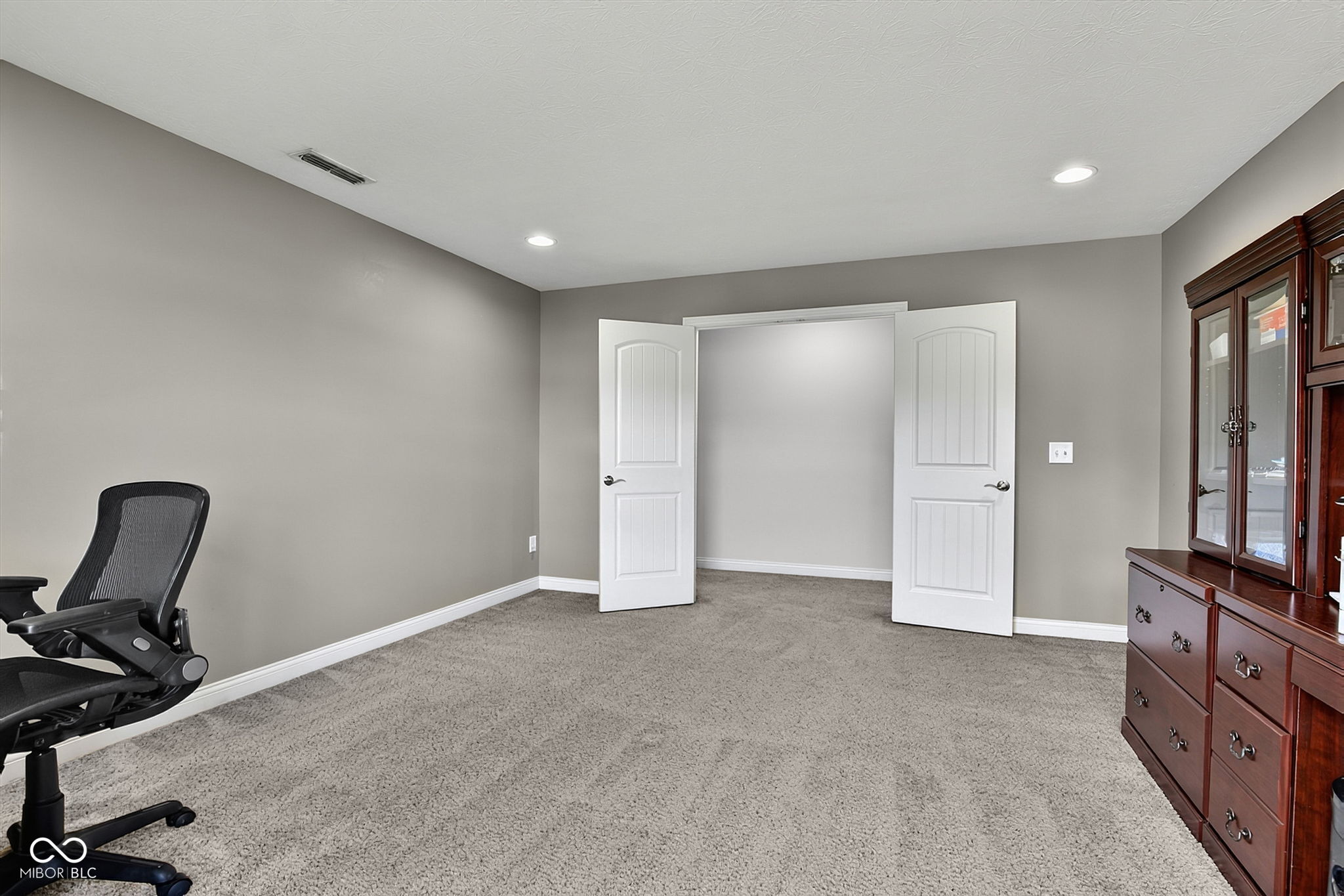 3796 Conifer Drive