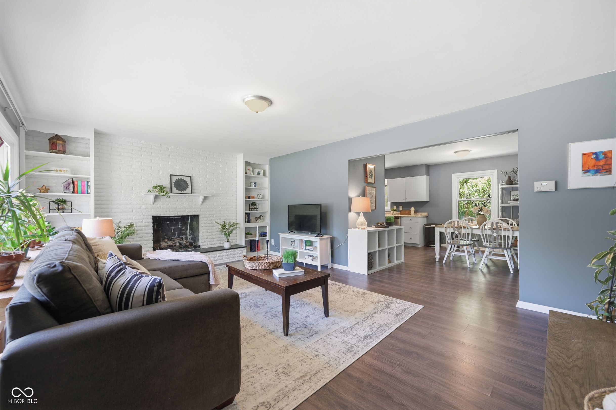 2526 Thayer Court