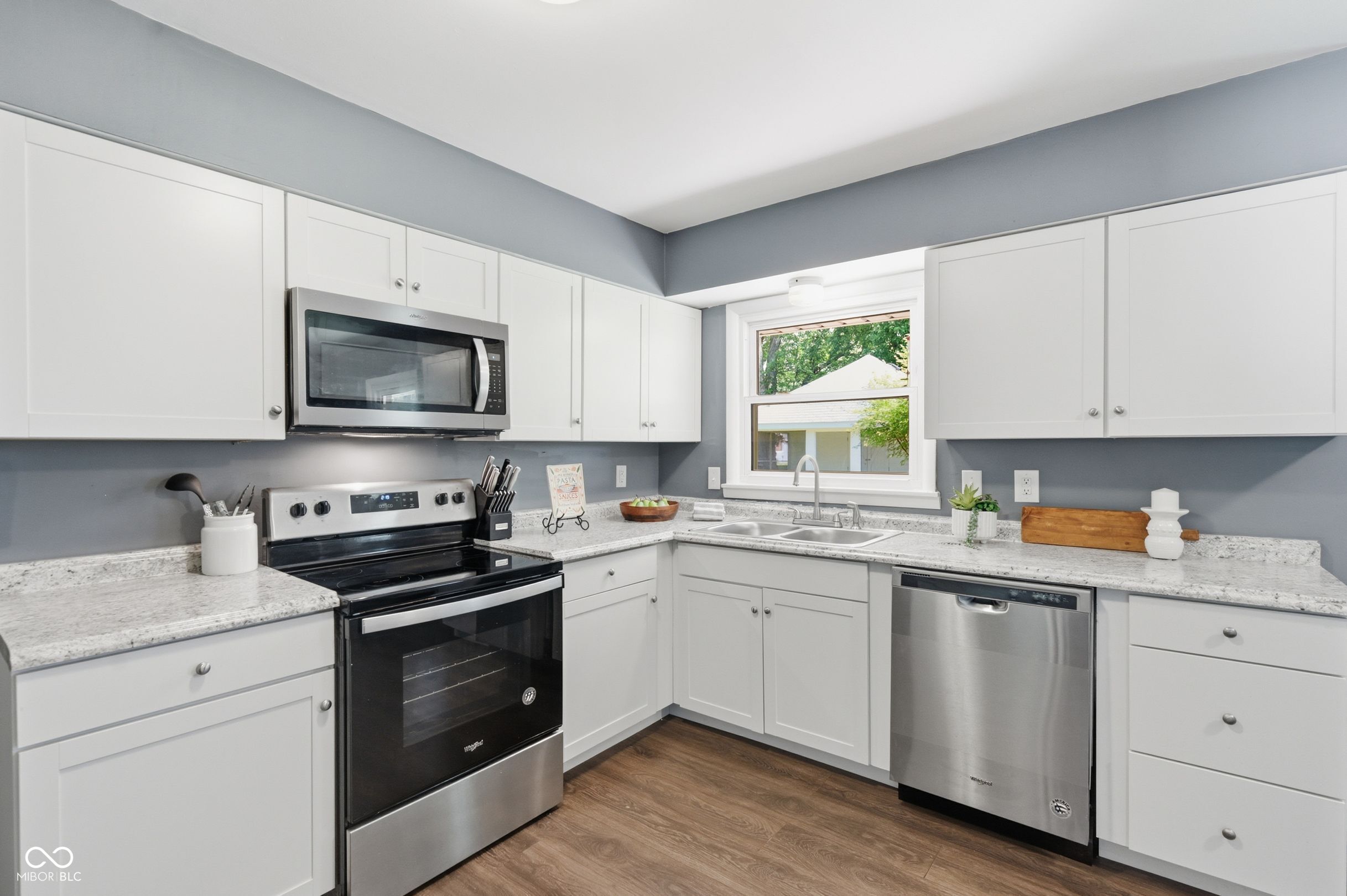 2526 Thayer Court