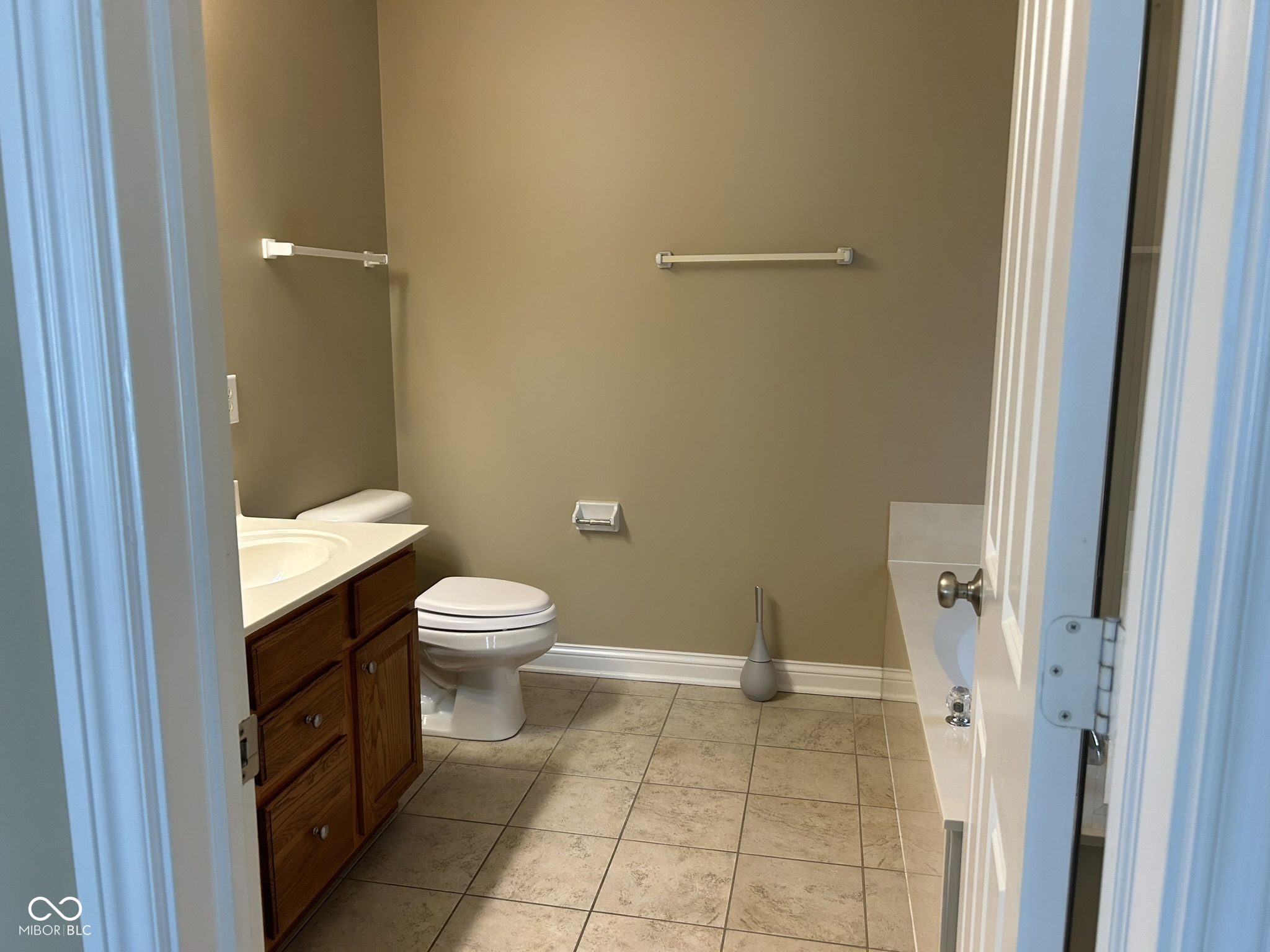 8645 Meridian Square Drive
