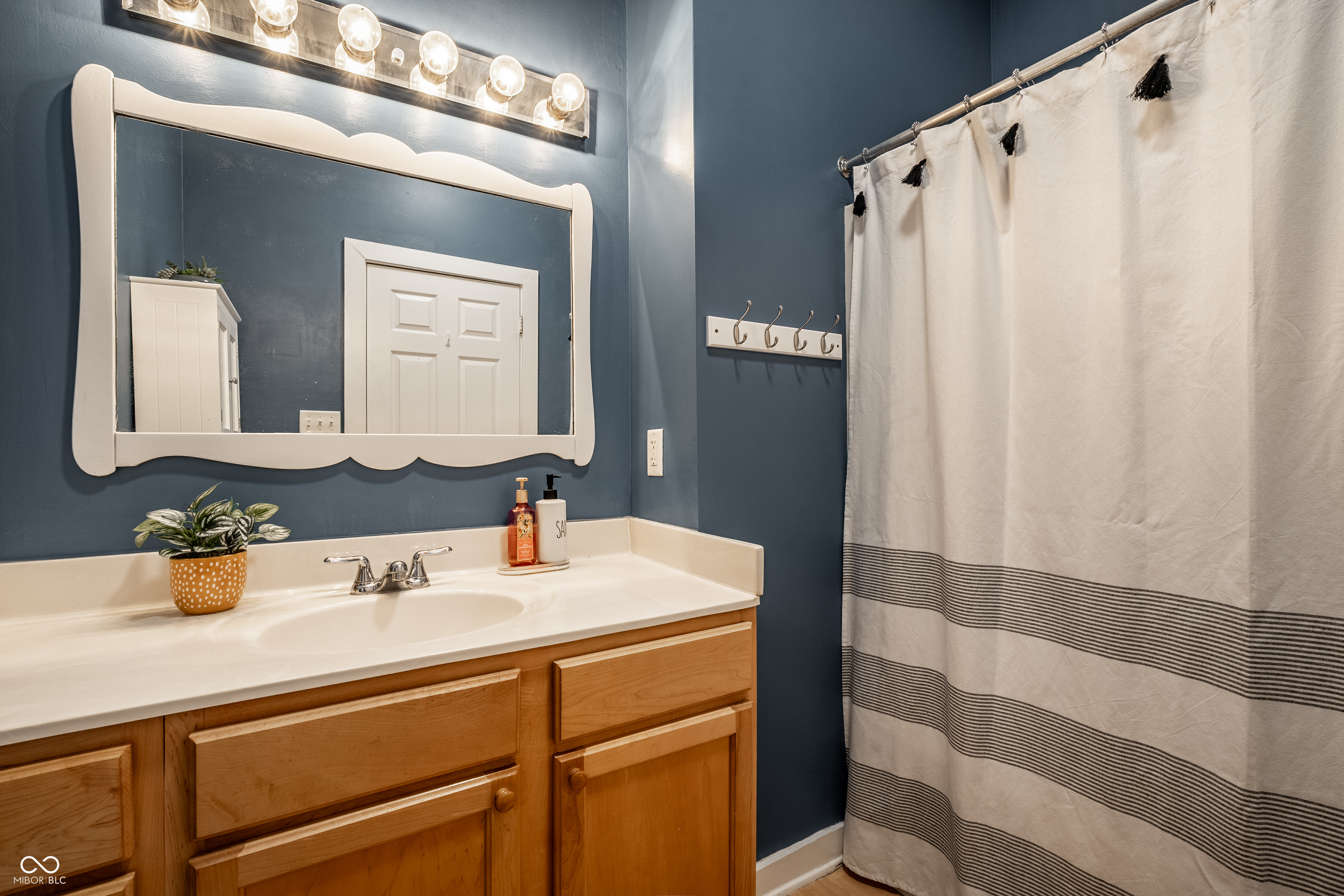 1907 N Delaware Street Unit: D