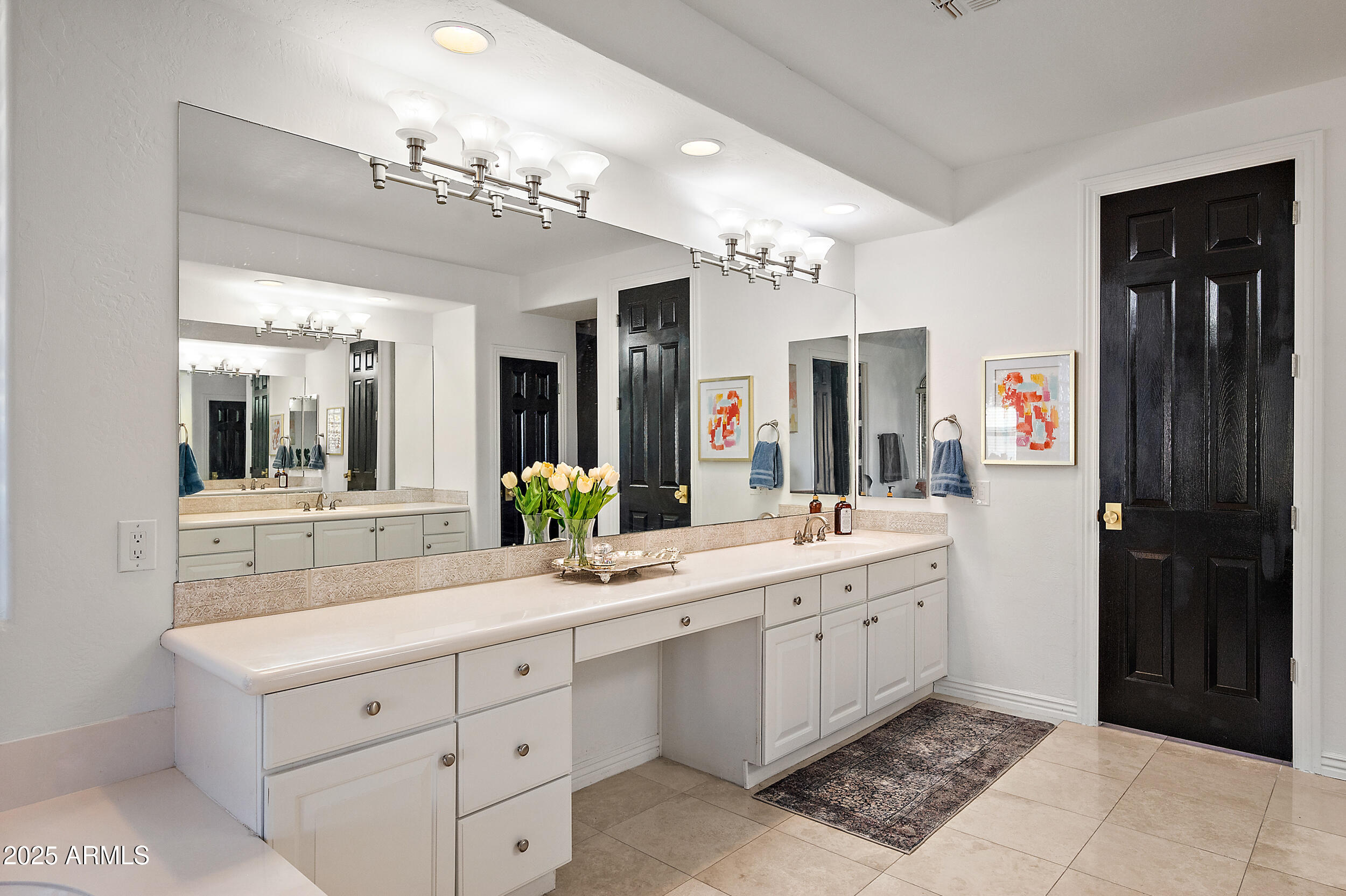 2205 E TAURUS Place