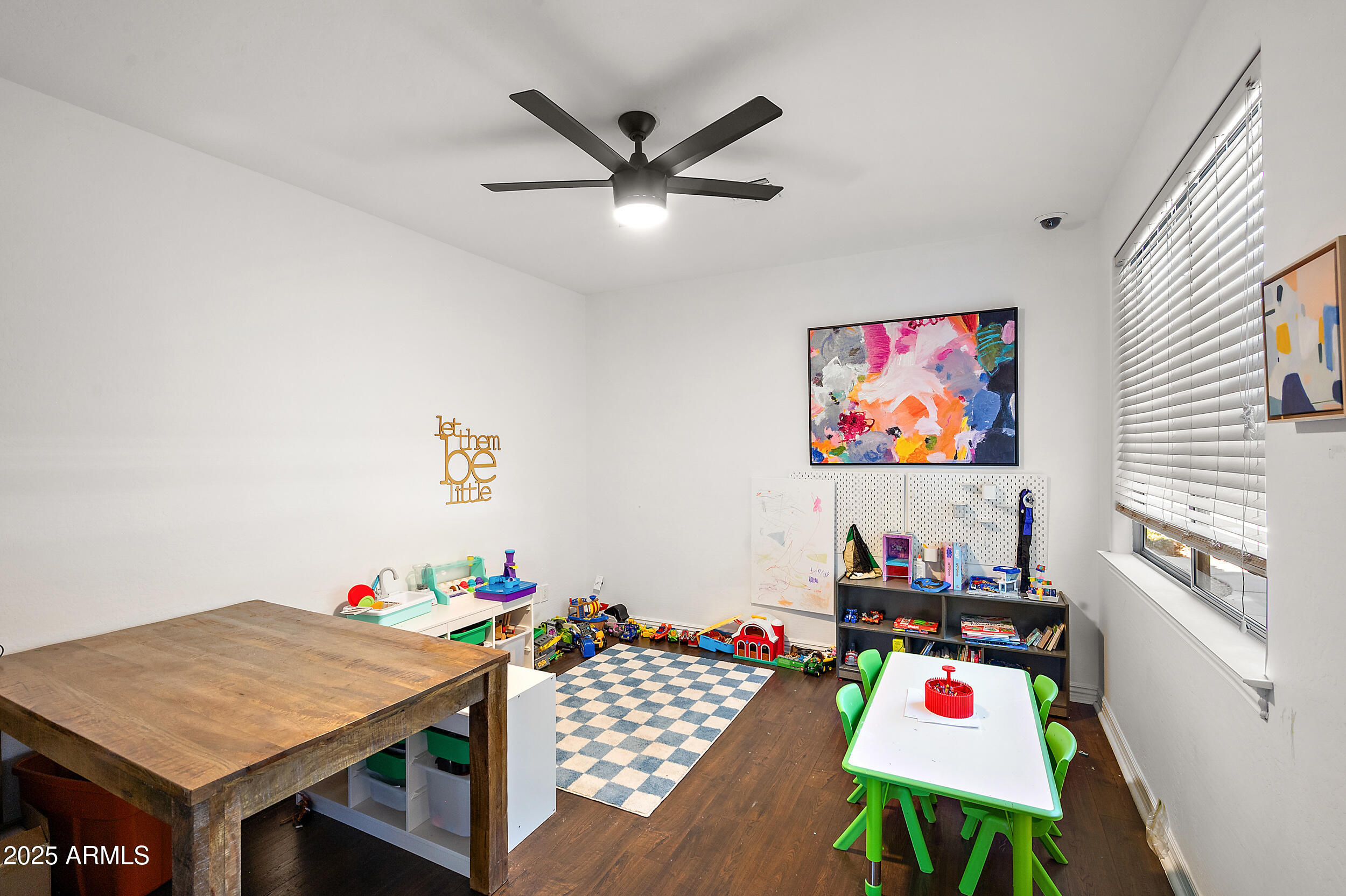 2205 E TAURUS Place