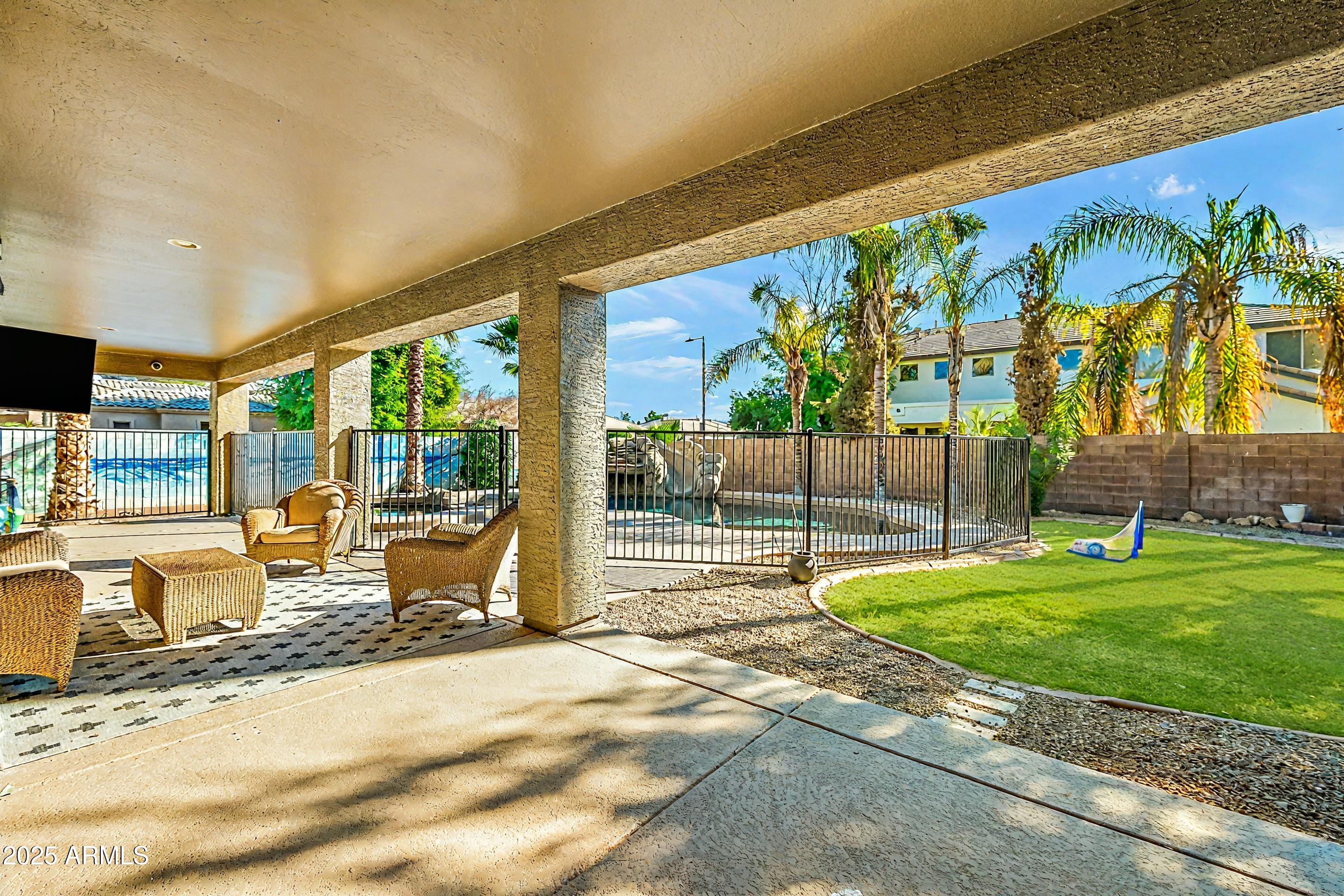 2205 E TAURUS Place