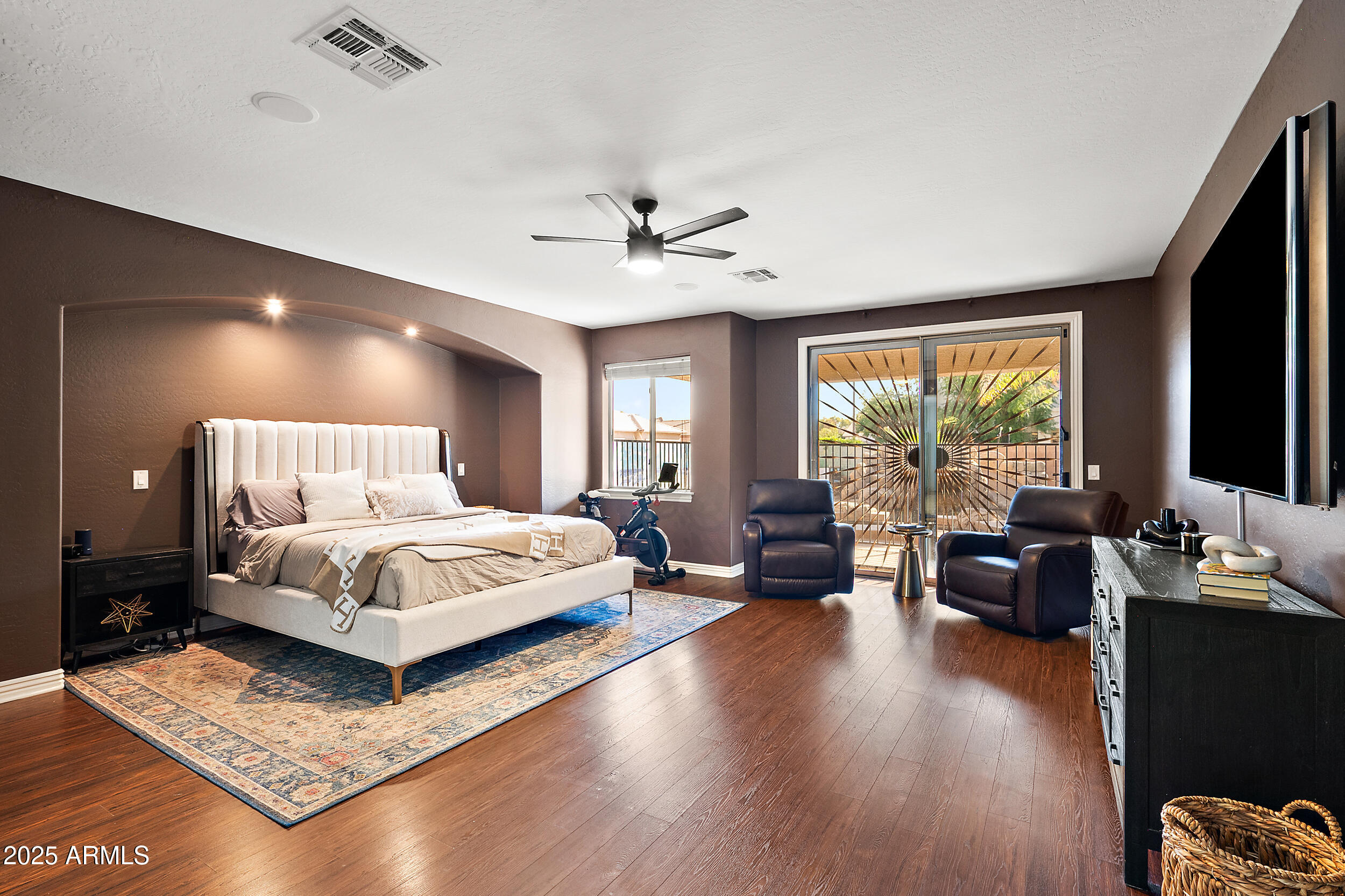 2205 E TAURUS Place