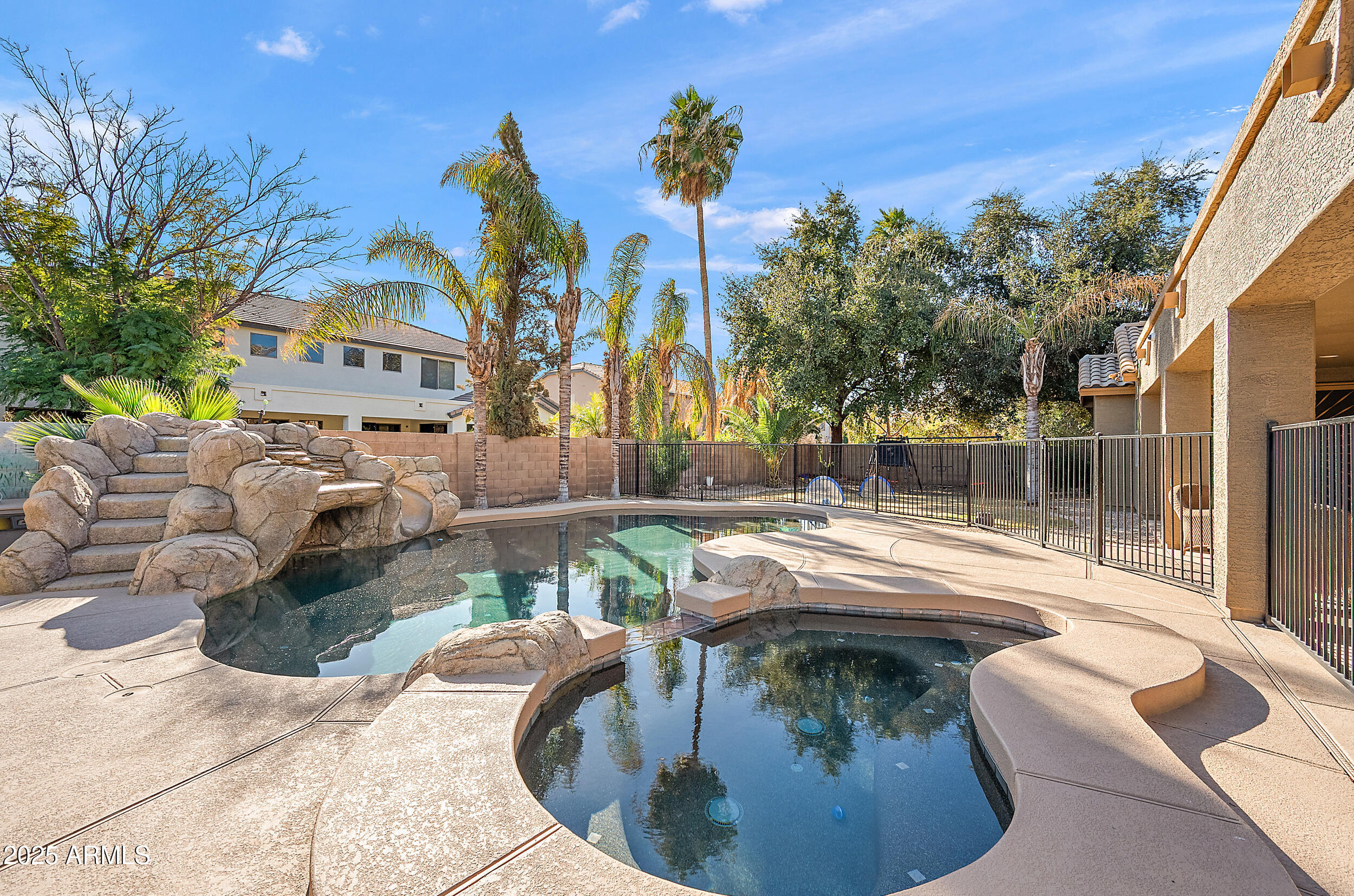 2205 E TAURUS Place