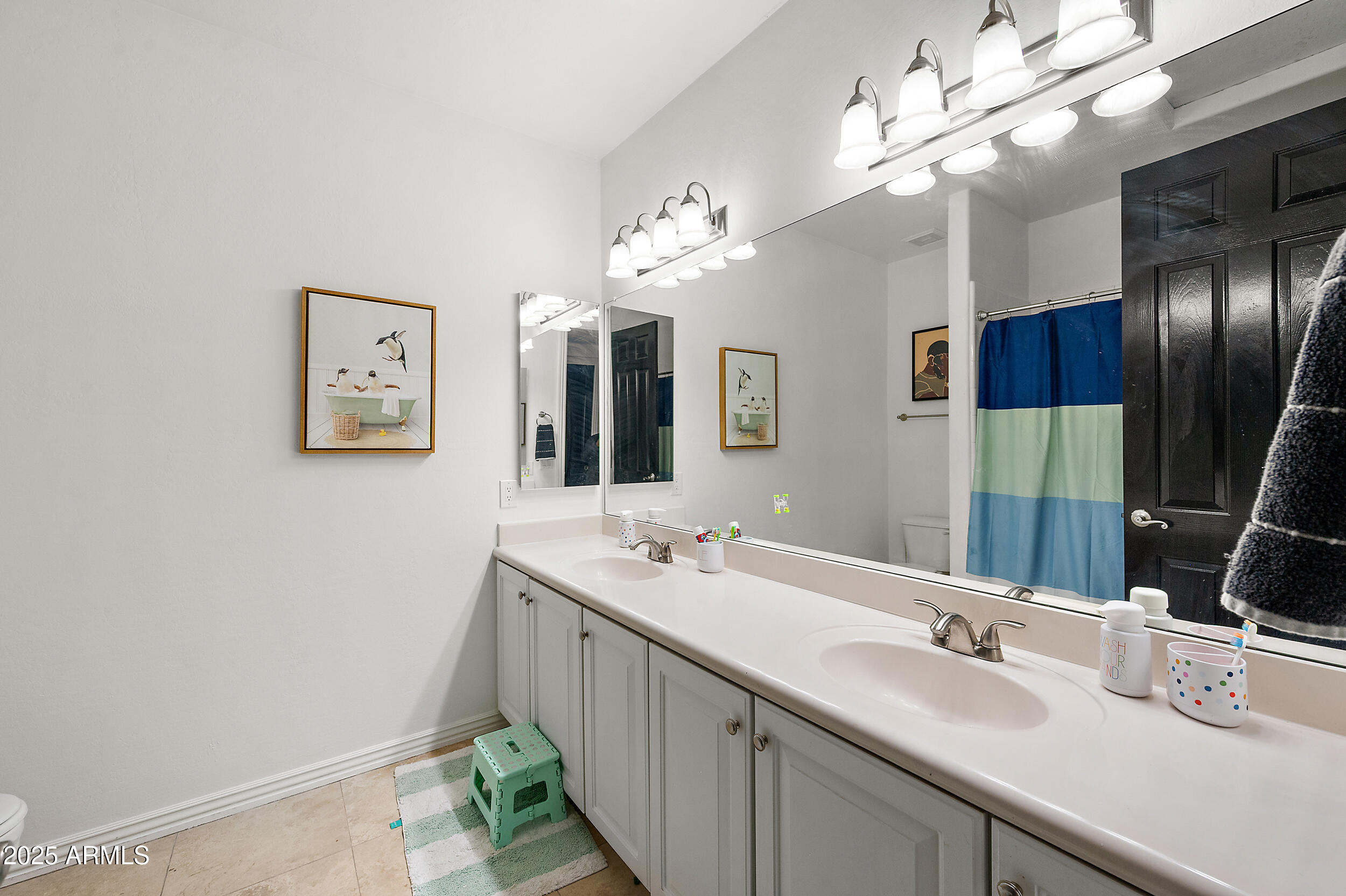 2205 E TAURUS Place