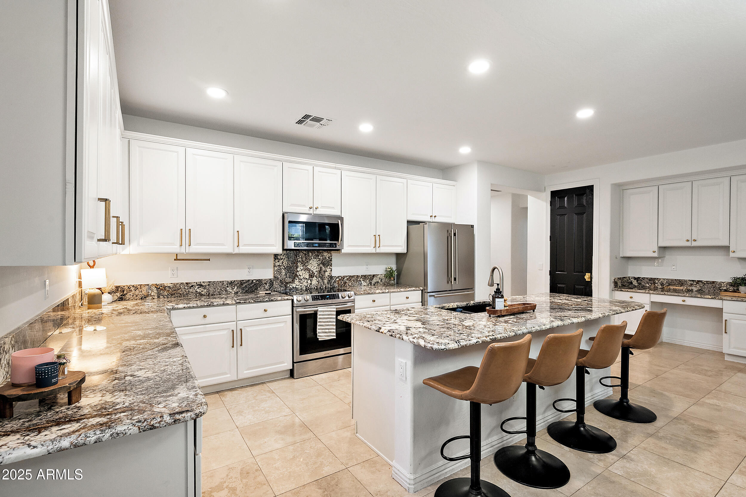2205 E TAURUS Place