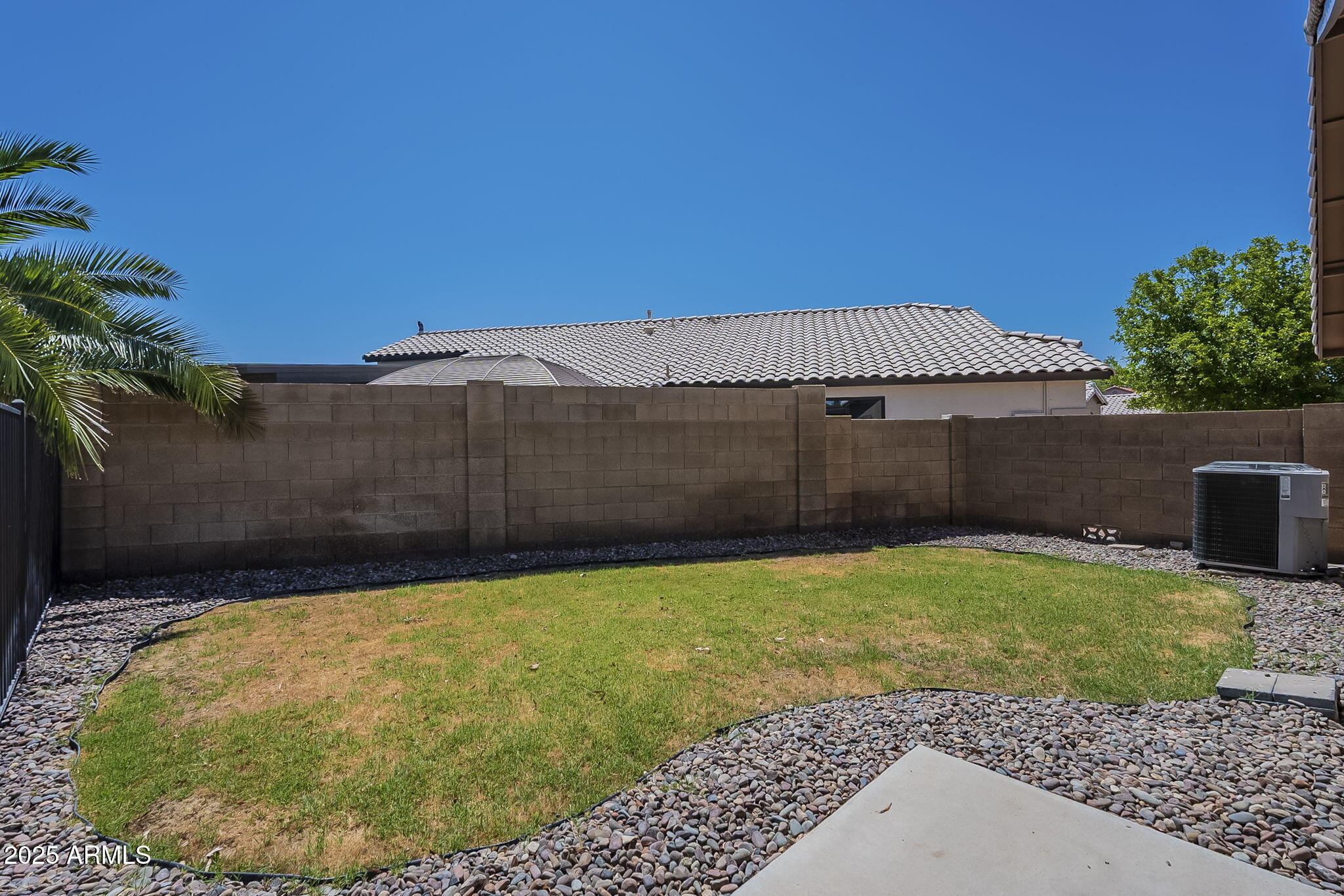 890 N BOGLE Court