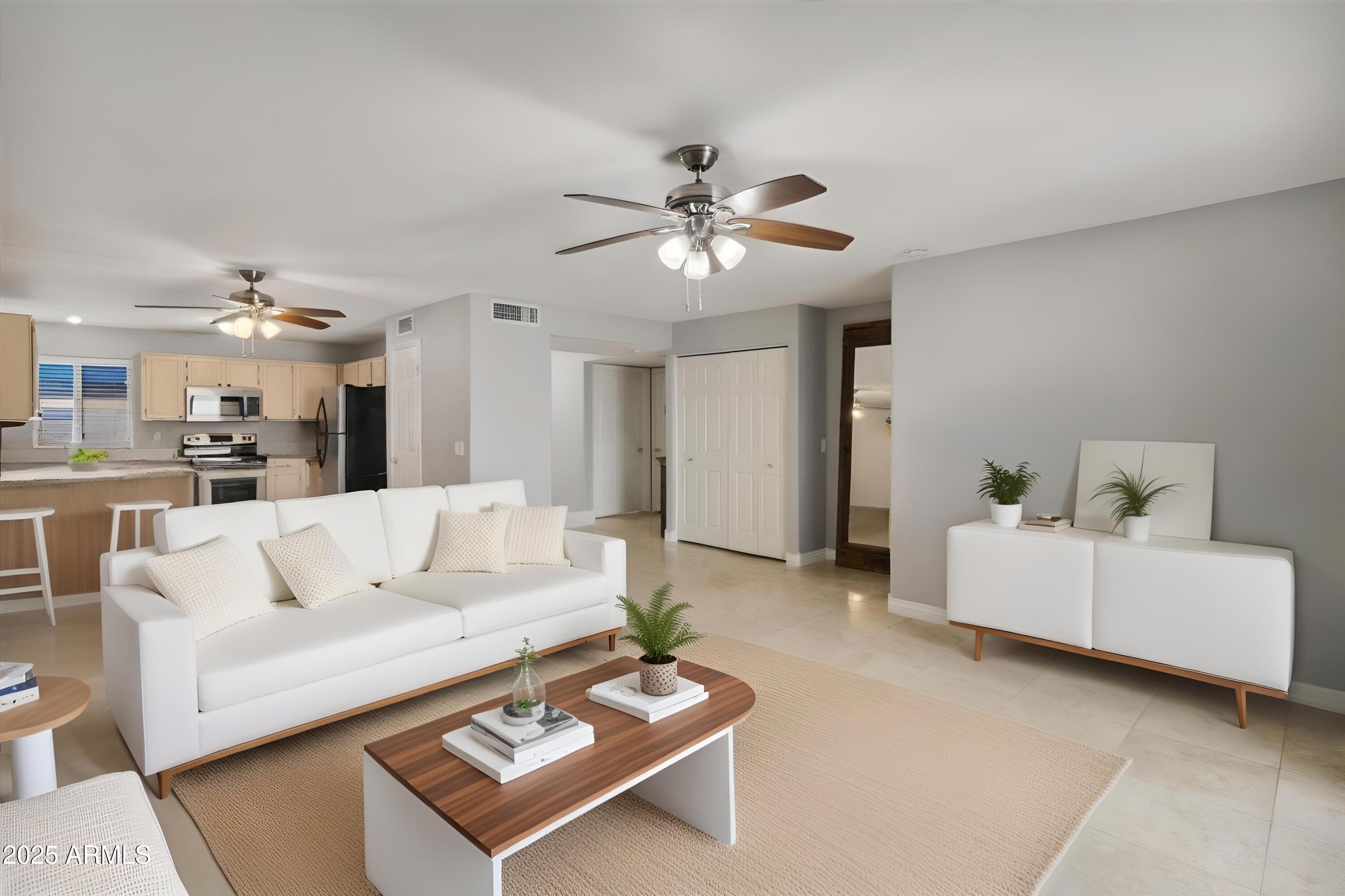 220 N 22ND Place, 1011