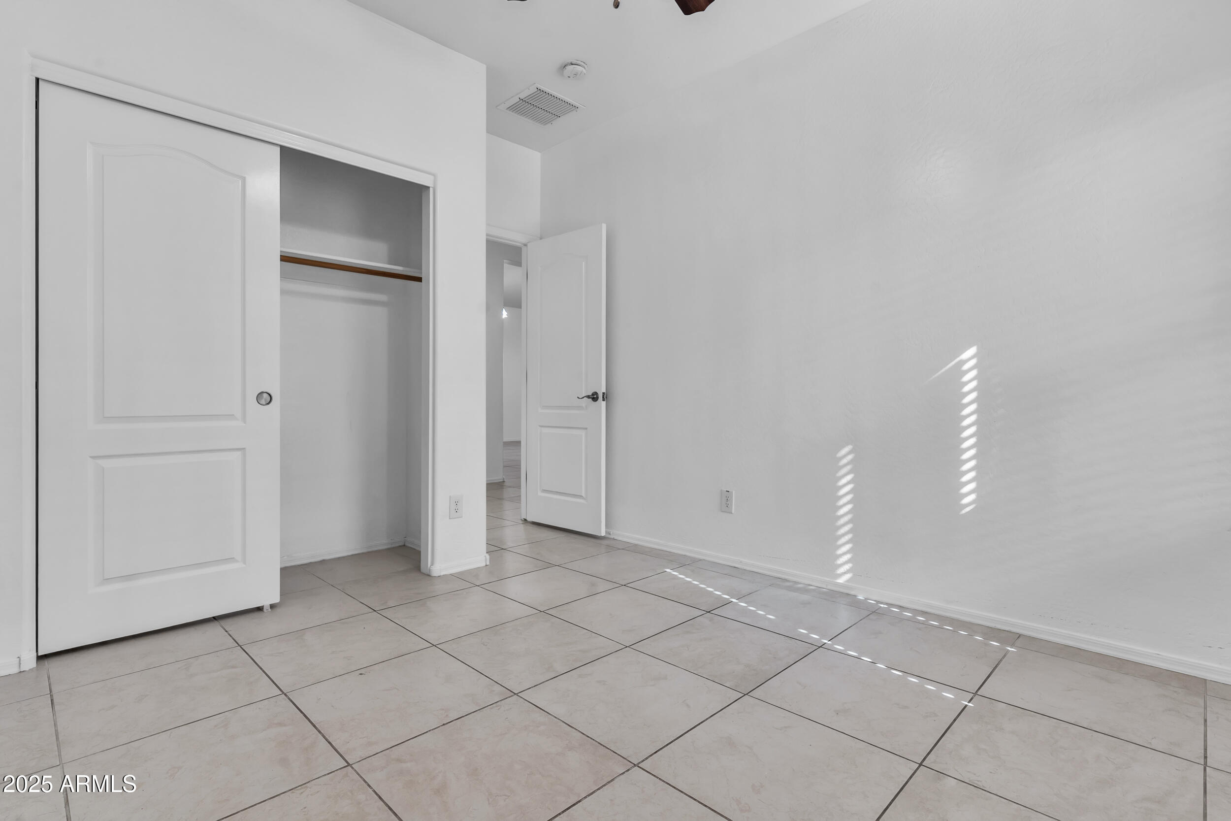 2354 E BELLERIVE Drive, Gilbert