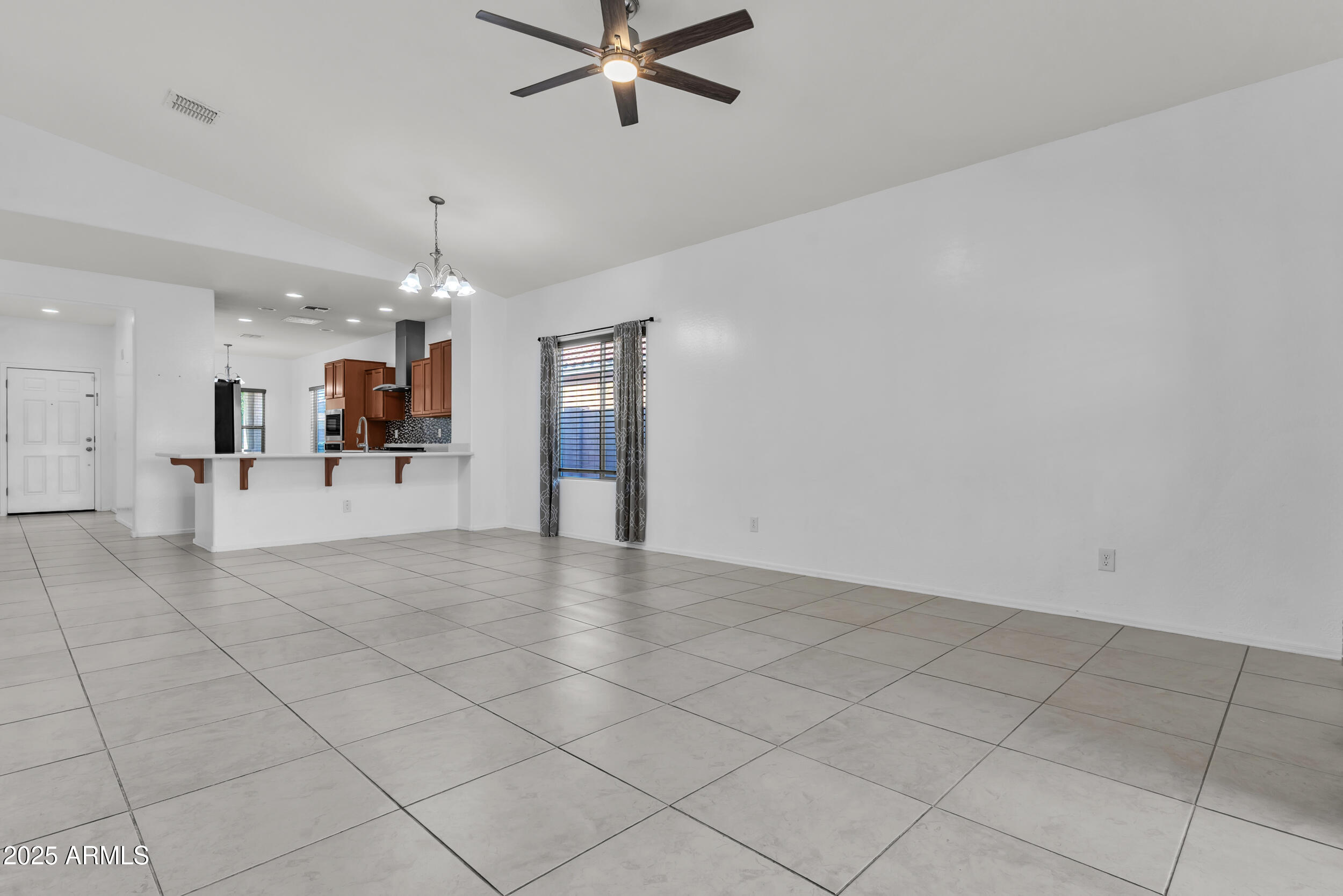 2354 E BELLERIVE Drive, Gilbert