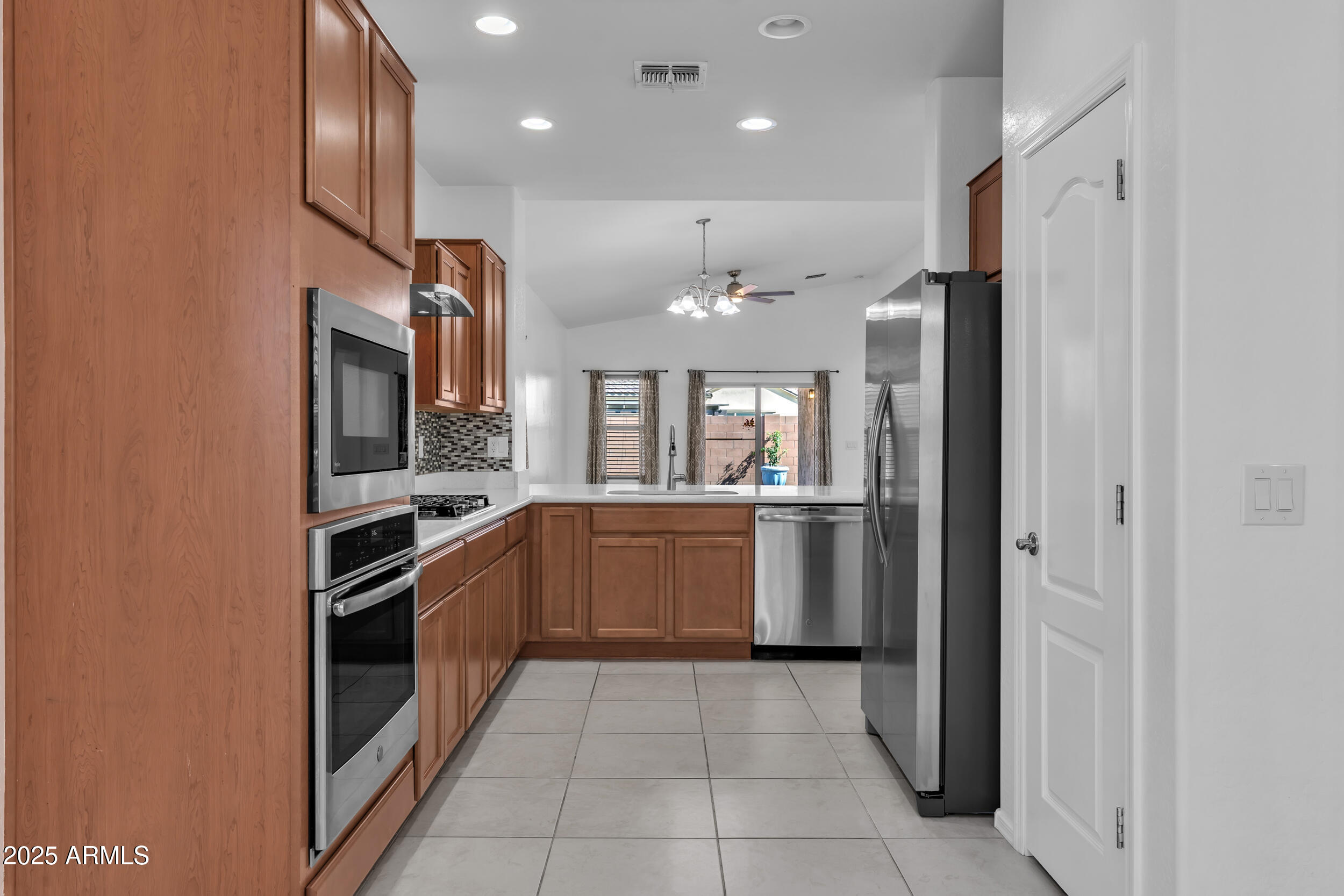 2354 E BELLERIVE Drive, Gilbert