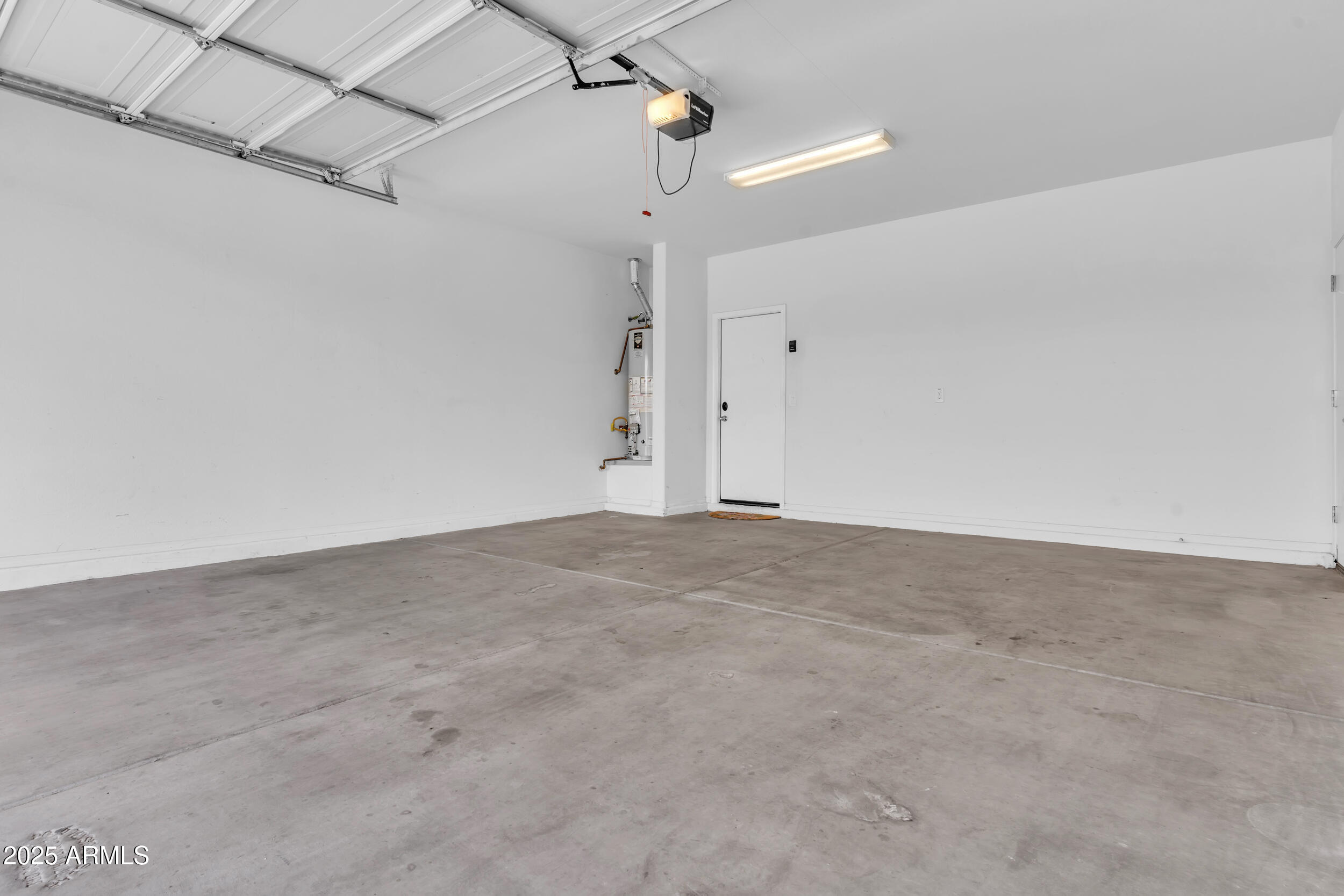 2354 E BELLERIVE Drive, Gilbert