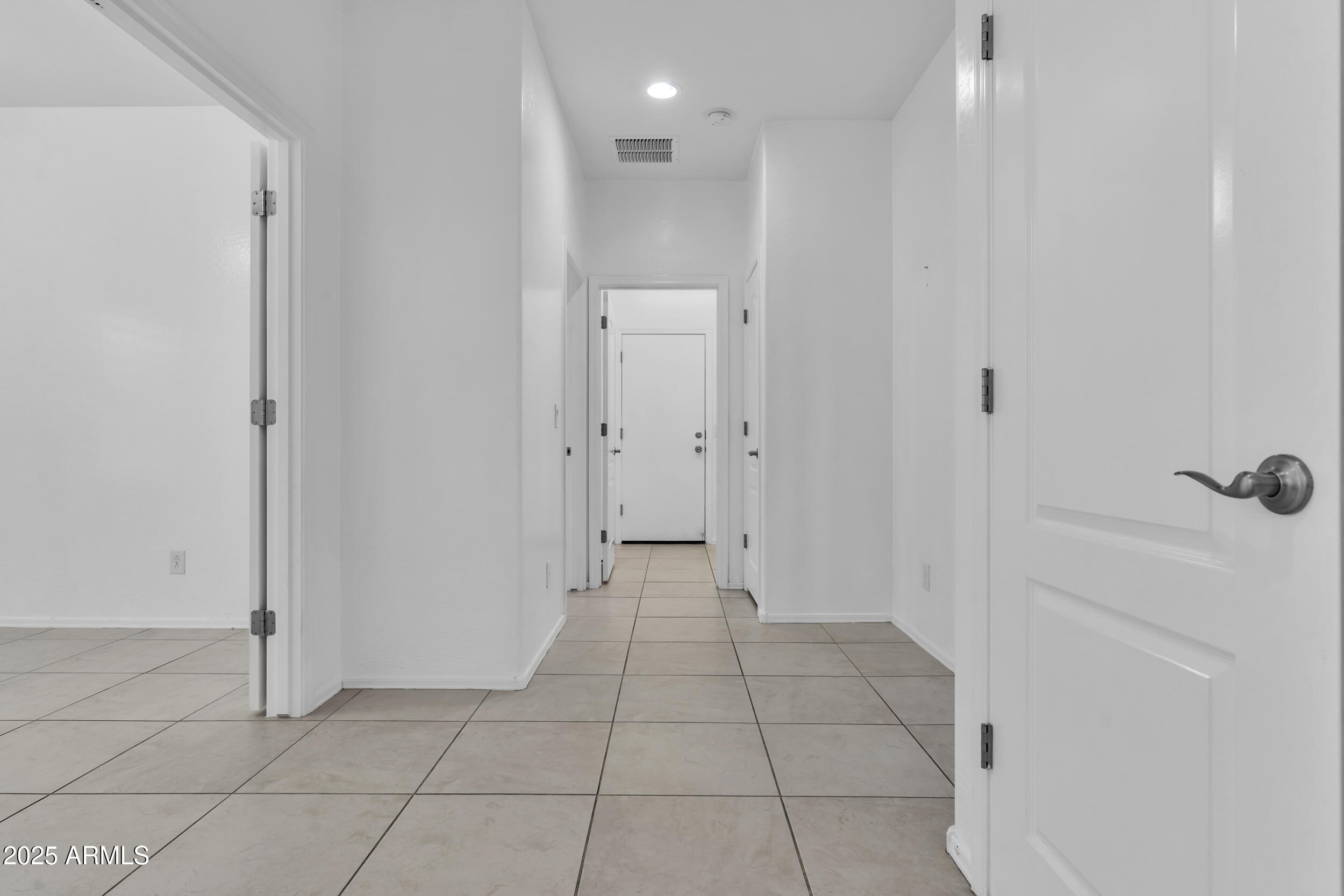 2354 E BELLERIVE Drive, Gilbert