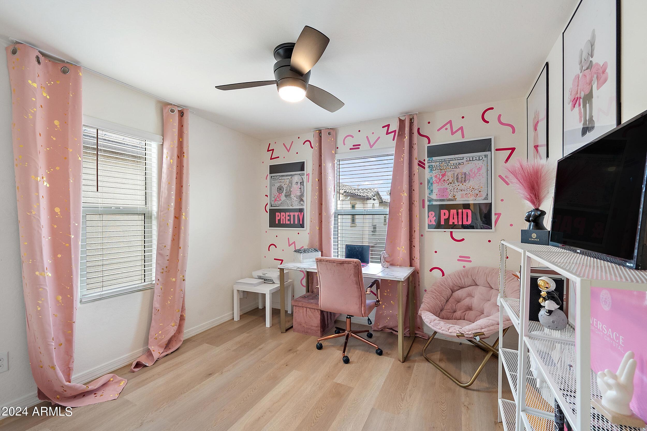 5807 W WARNER Street