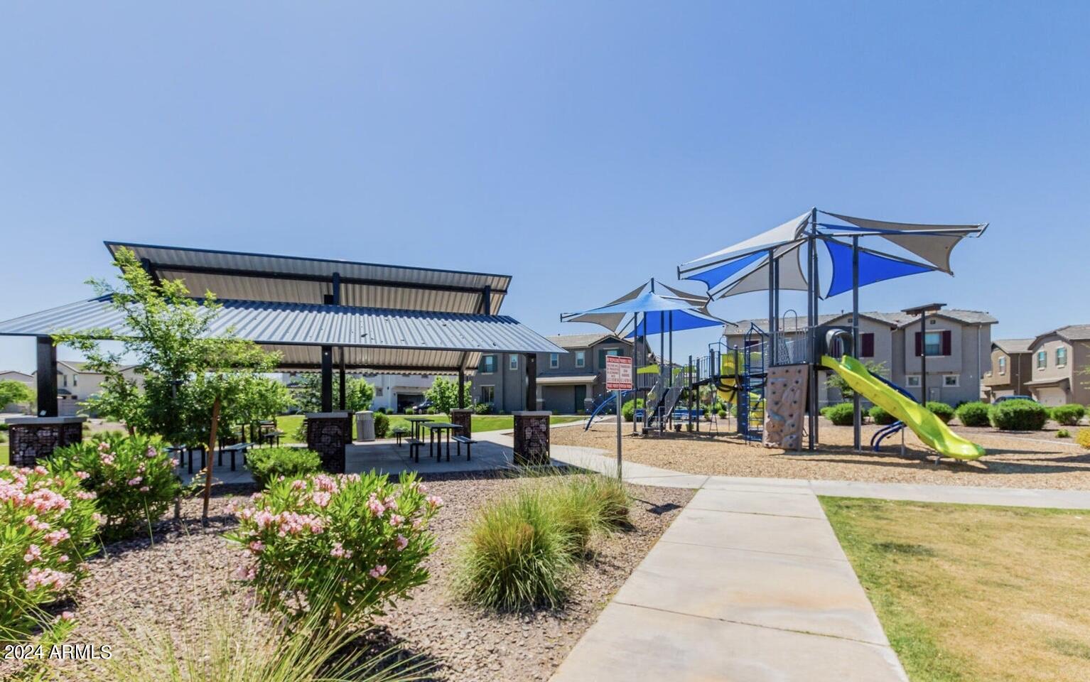 5807 W WARNER Street