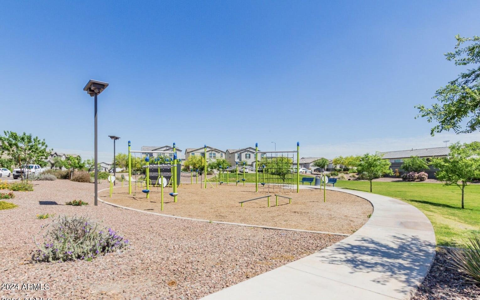 5807 W WARNER Street