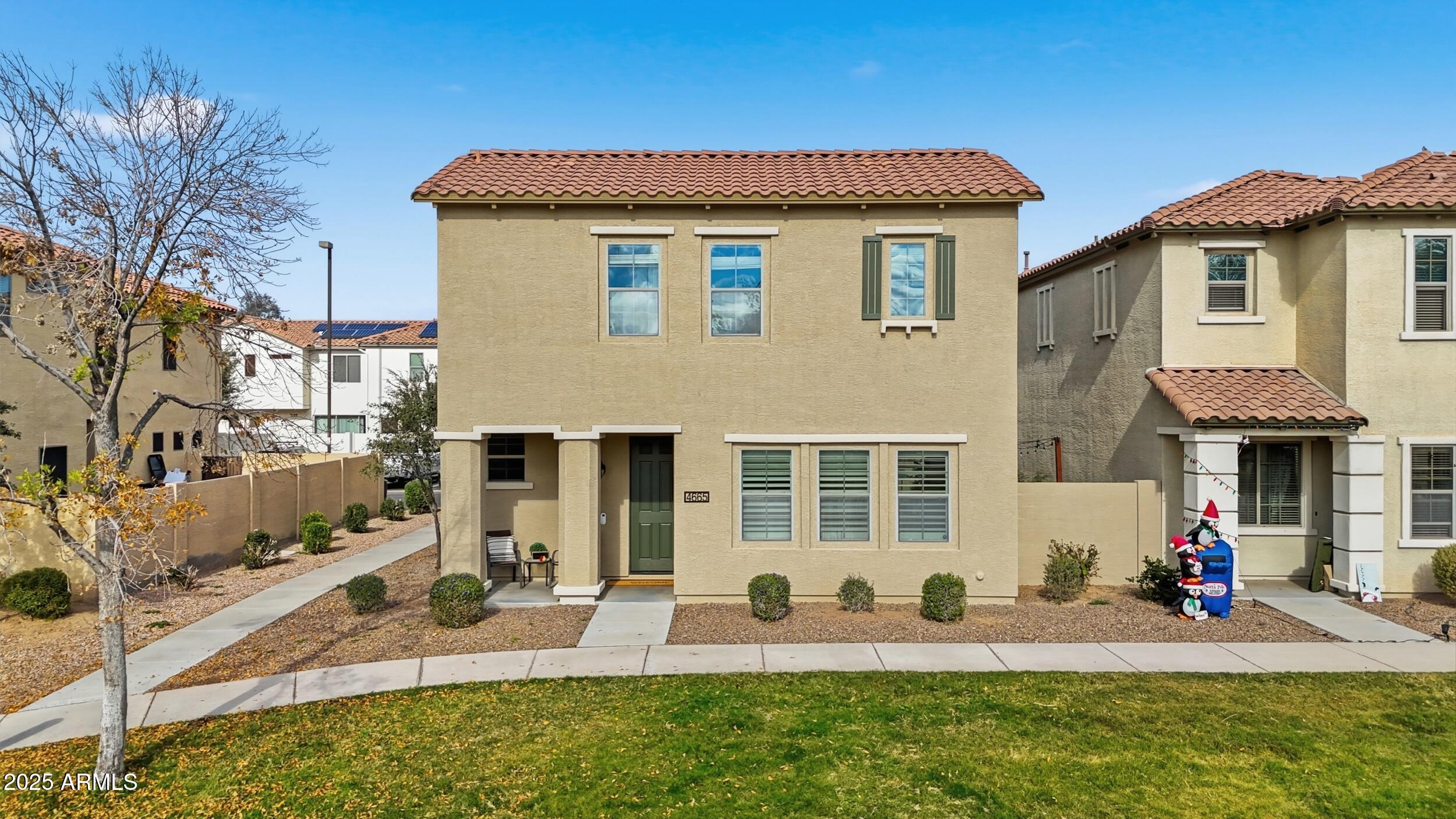 4665 E WILDHORSE Drive