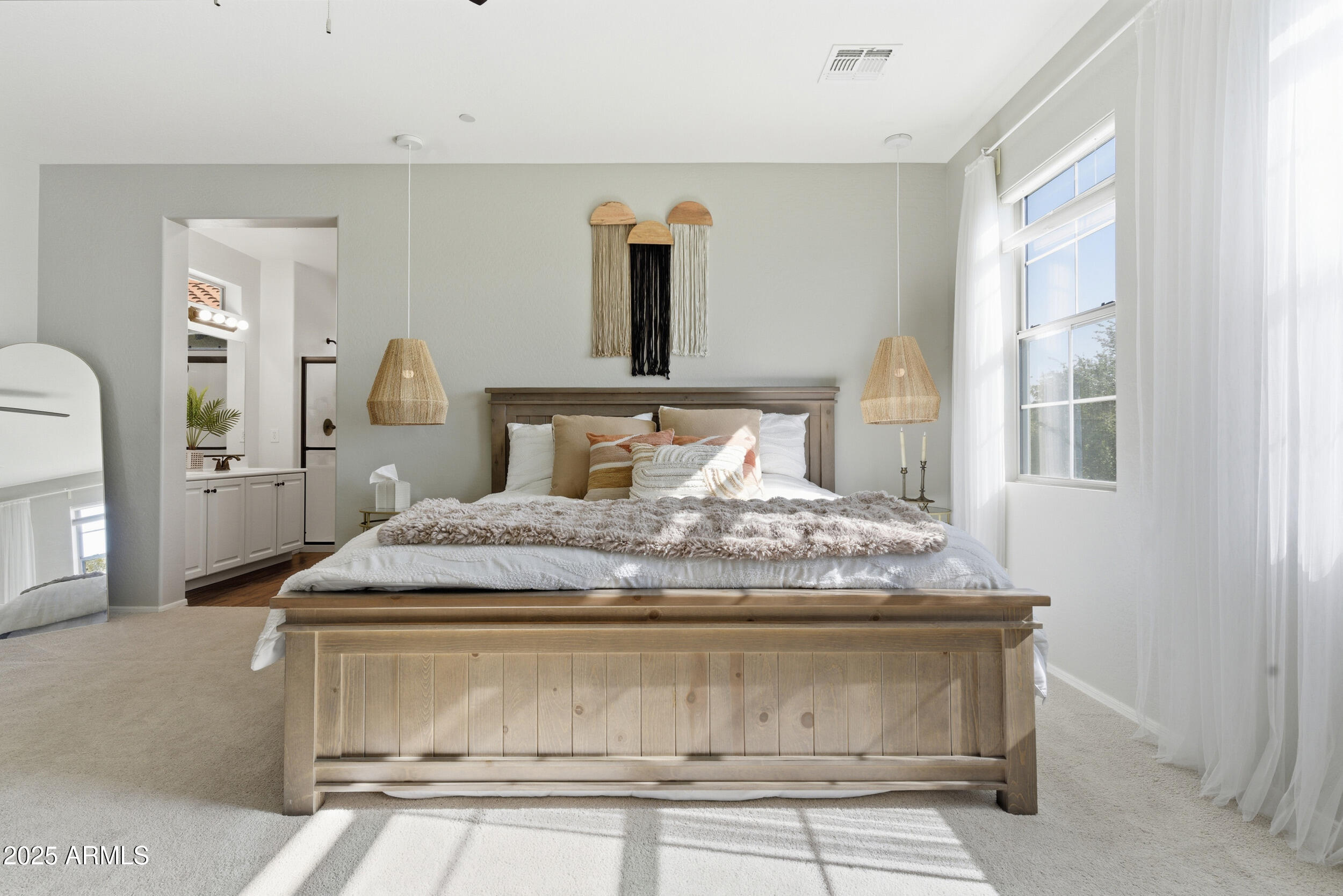 4665 E WILDHORSE Drive