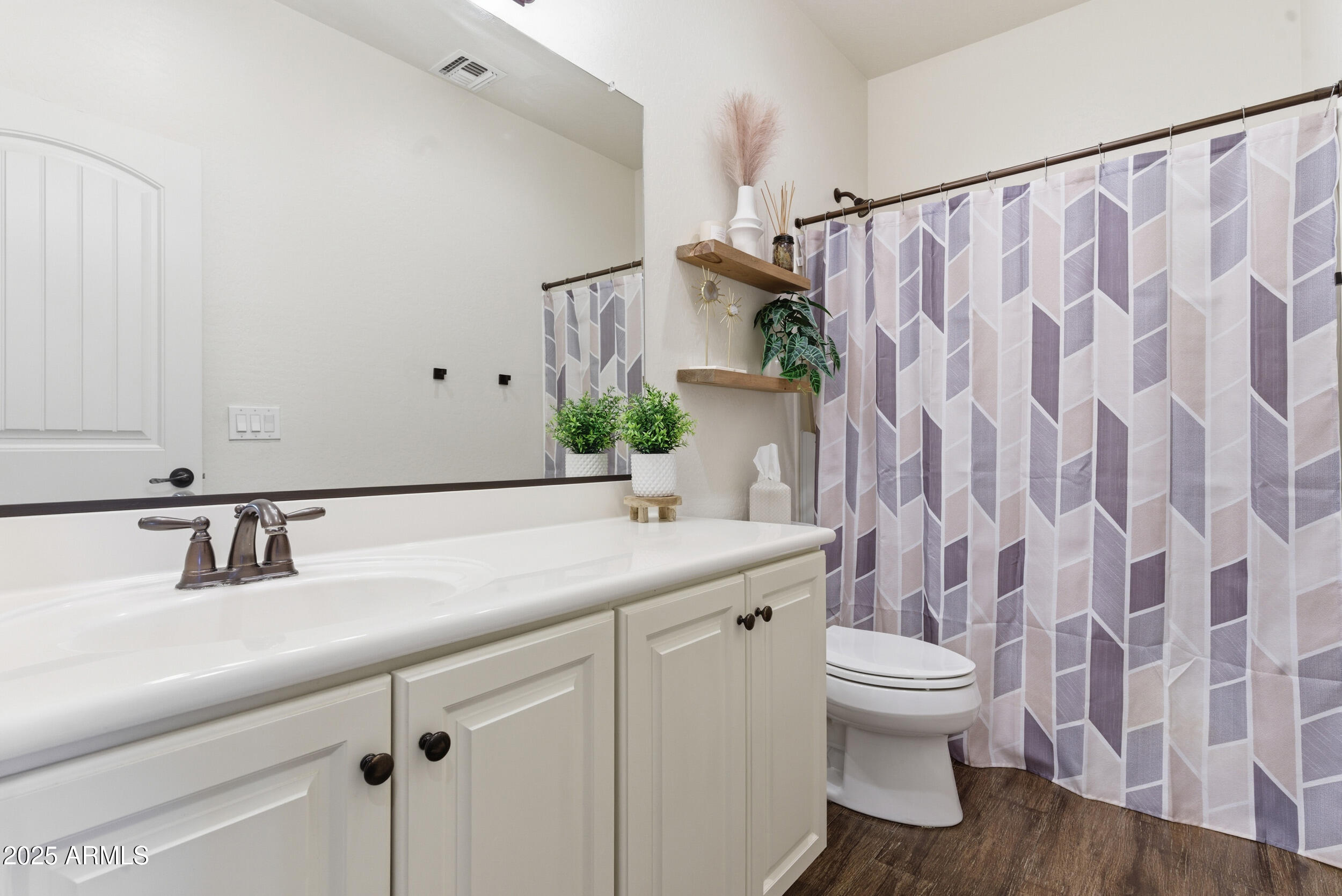 4665 E WILDHORSE Drive