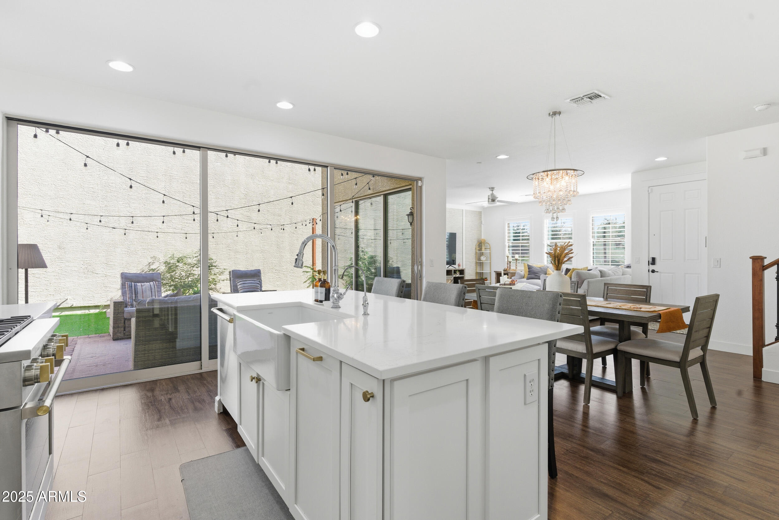 4665 E WILDHORSE Drive