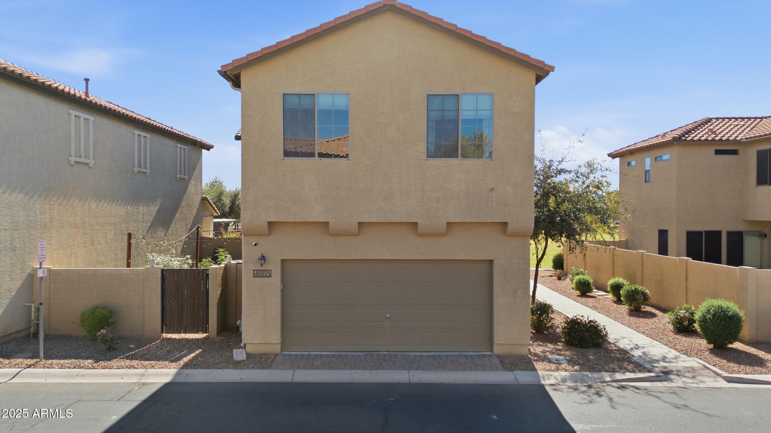 4665 E WILDHORSE Drive