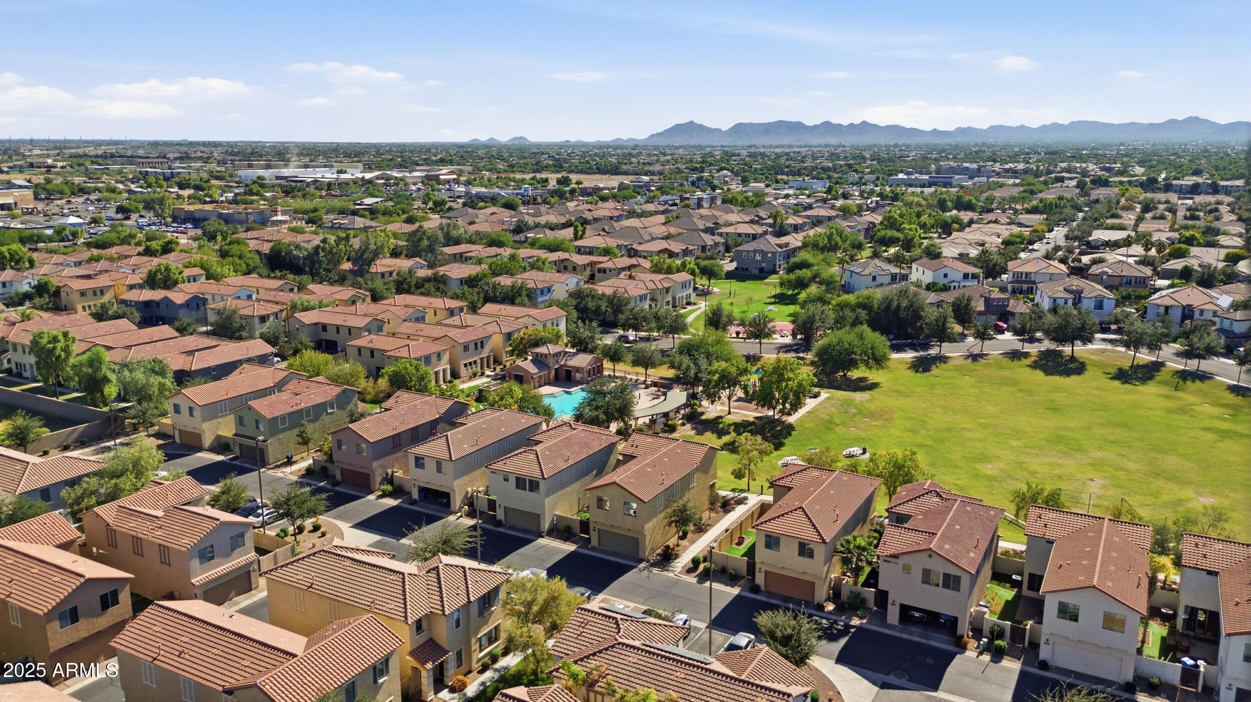 4665 E WILDHORSE Drive