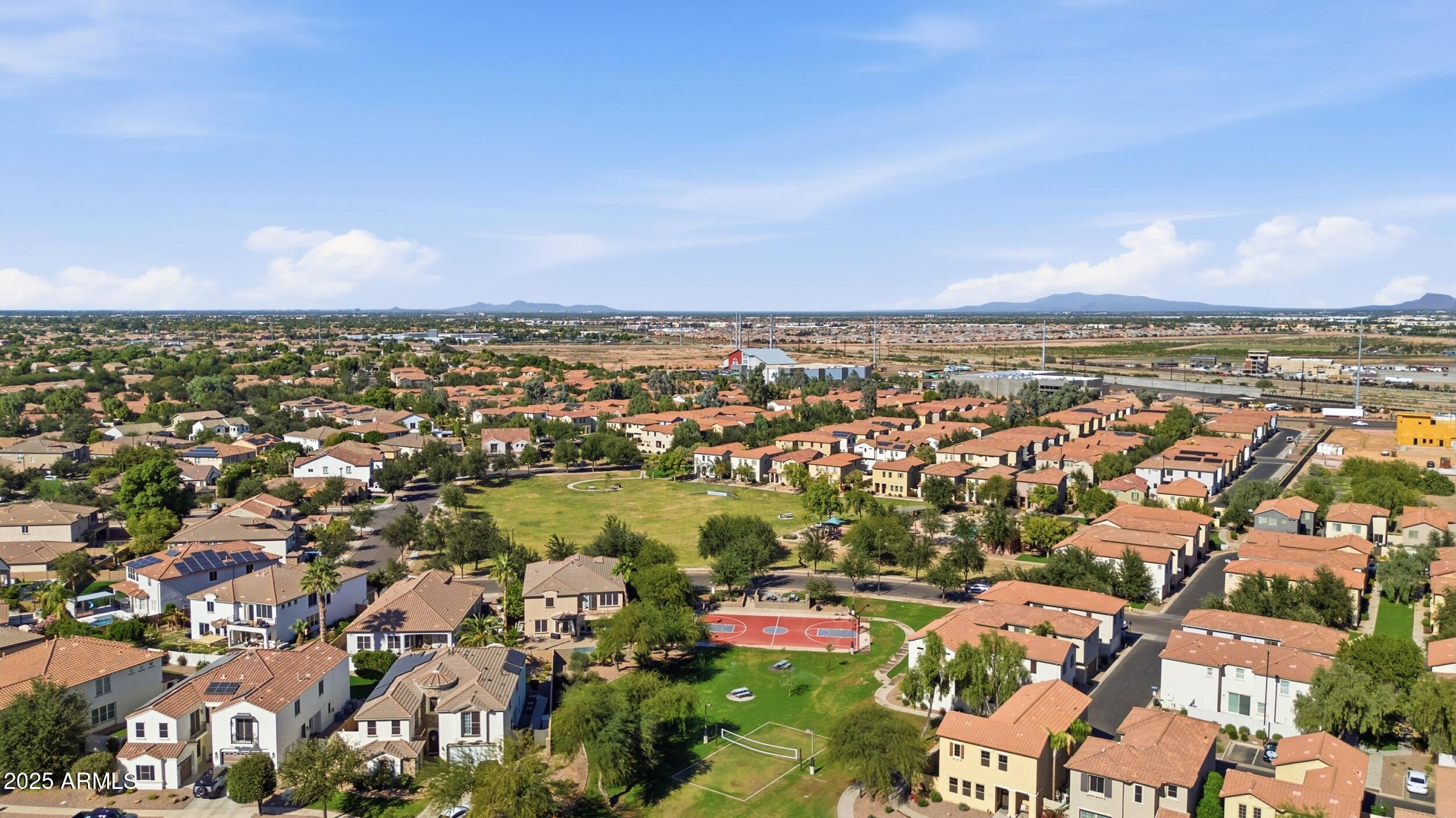 4665 E WILDHORSE Drive