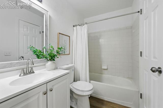 3123 Bridgewater Drive / 2-Harrison