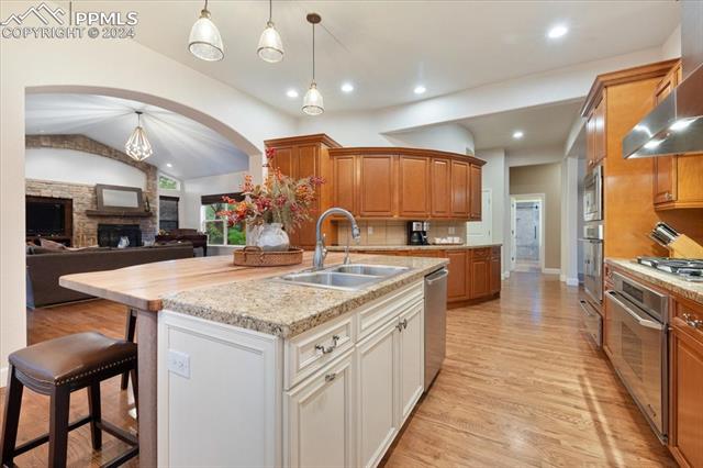 715 Trumpeters Court