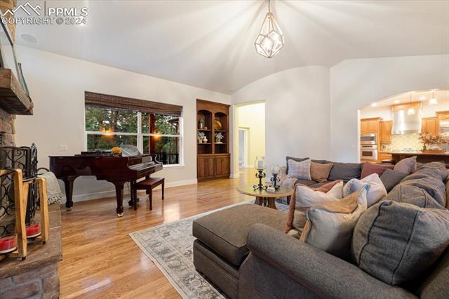 715 Trumpeters Court