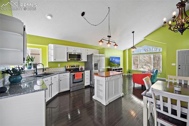 7945 Remington Ridge Place