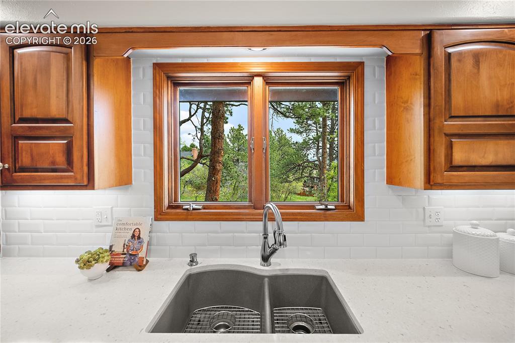 220 Raven Hills Road
