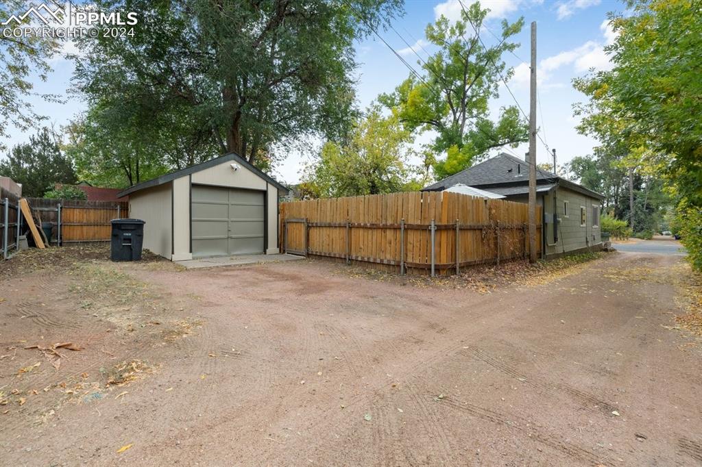 738 E Uintah Street