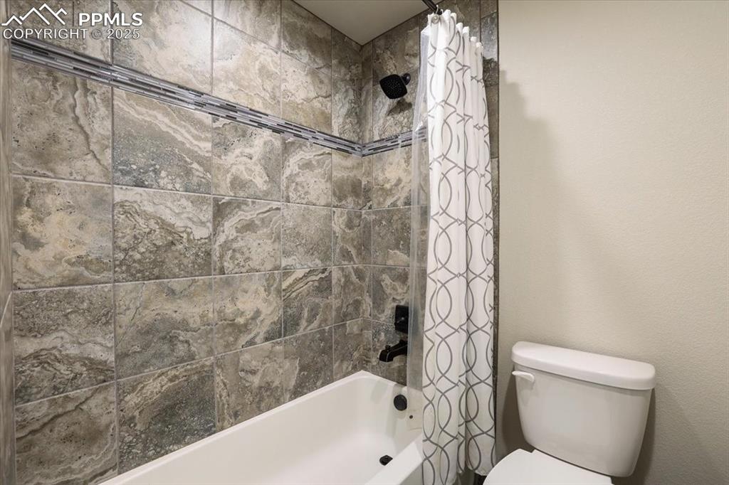 7859 Hidden Pine Drive