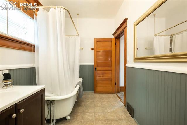 803 S Cascade Avenue