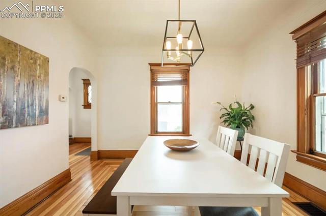 803 S Cascade Avenue